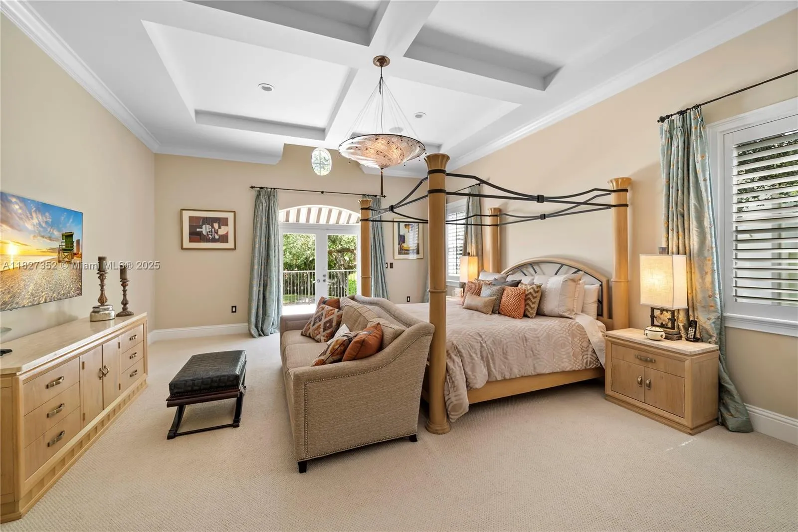 Coral Gables, Florida 33134, United States, 5 Bedrooms Bedrooms, ,5 BathroomsBathrooms,Residential,Active,157175