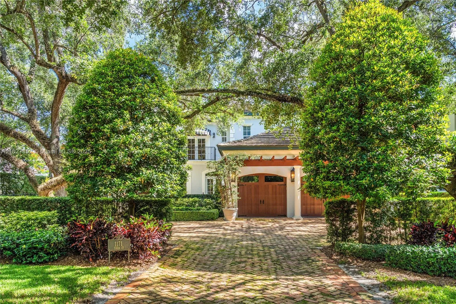 Coral Gables, Florida 33134, United States, 5 Bedrooms Bedrooms, ,5 BathroomsBathrooms,Residential,Active,157175