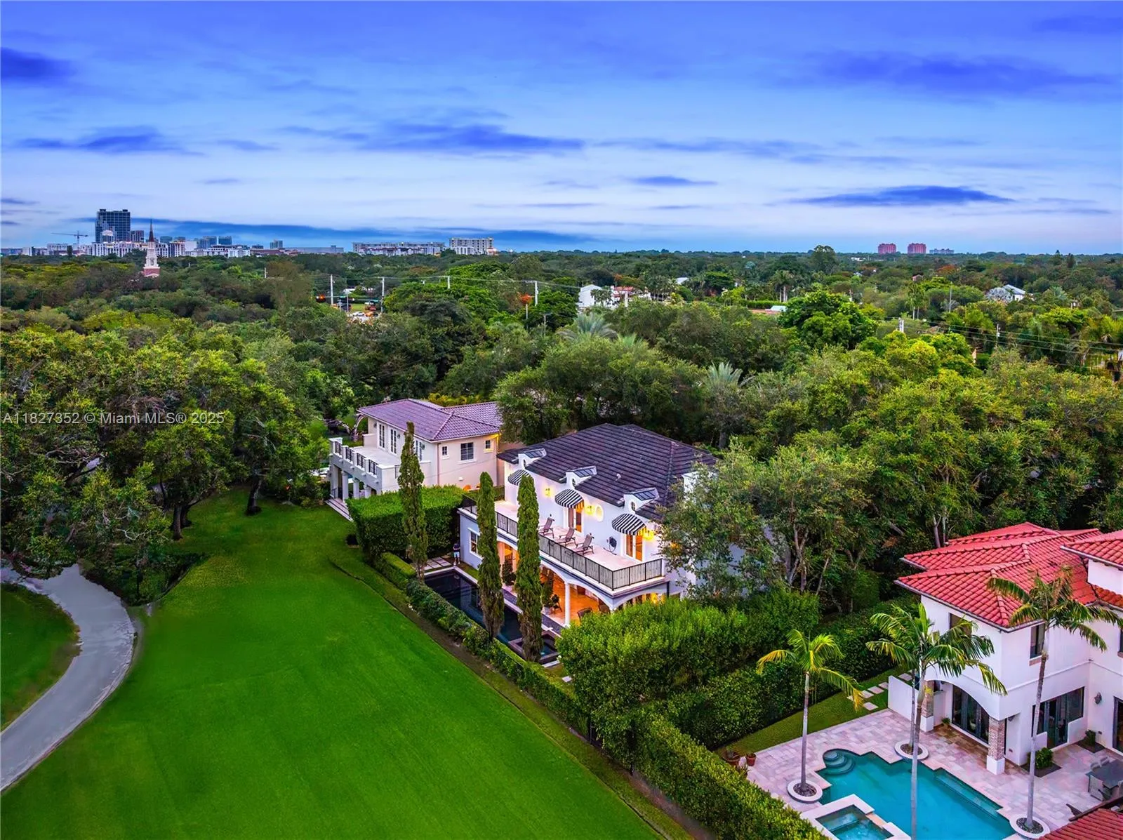Coral Gables, Florida 33134, United States, 5 Bedrooms Bedrooms, ,5 BathroomsBathrooms,Residential,Active,157175