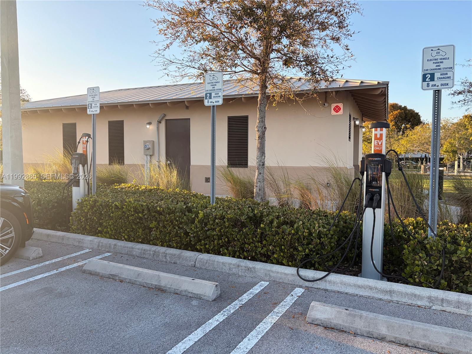 CORAL LAKES KINGDOM - Residential