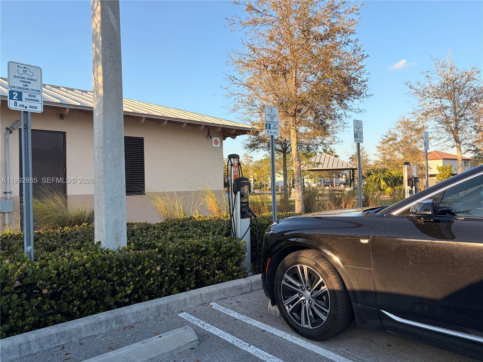 CORAL LAKES KINGDOM - Residential