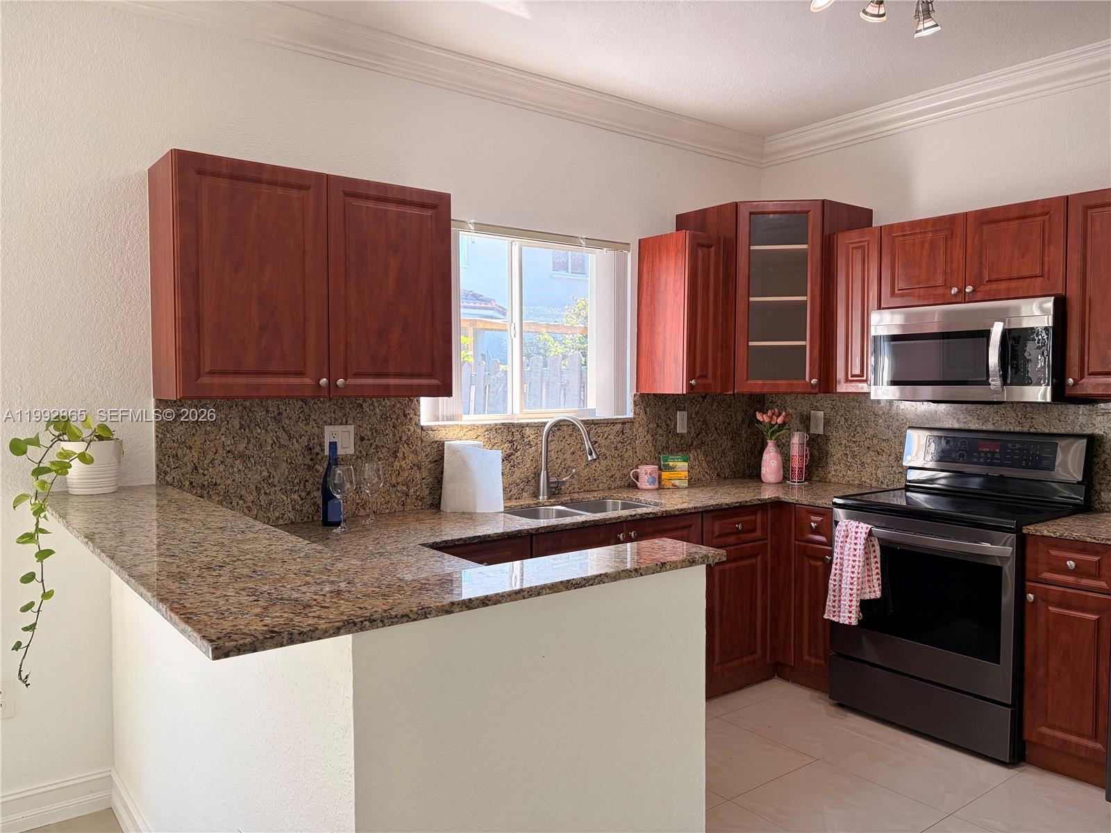 CORAL LAKES KINGDOM - Residential