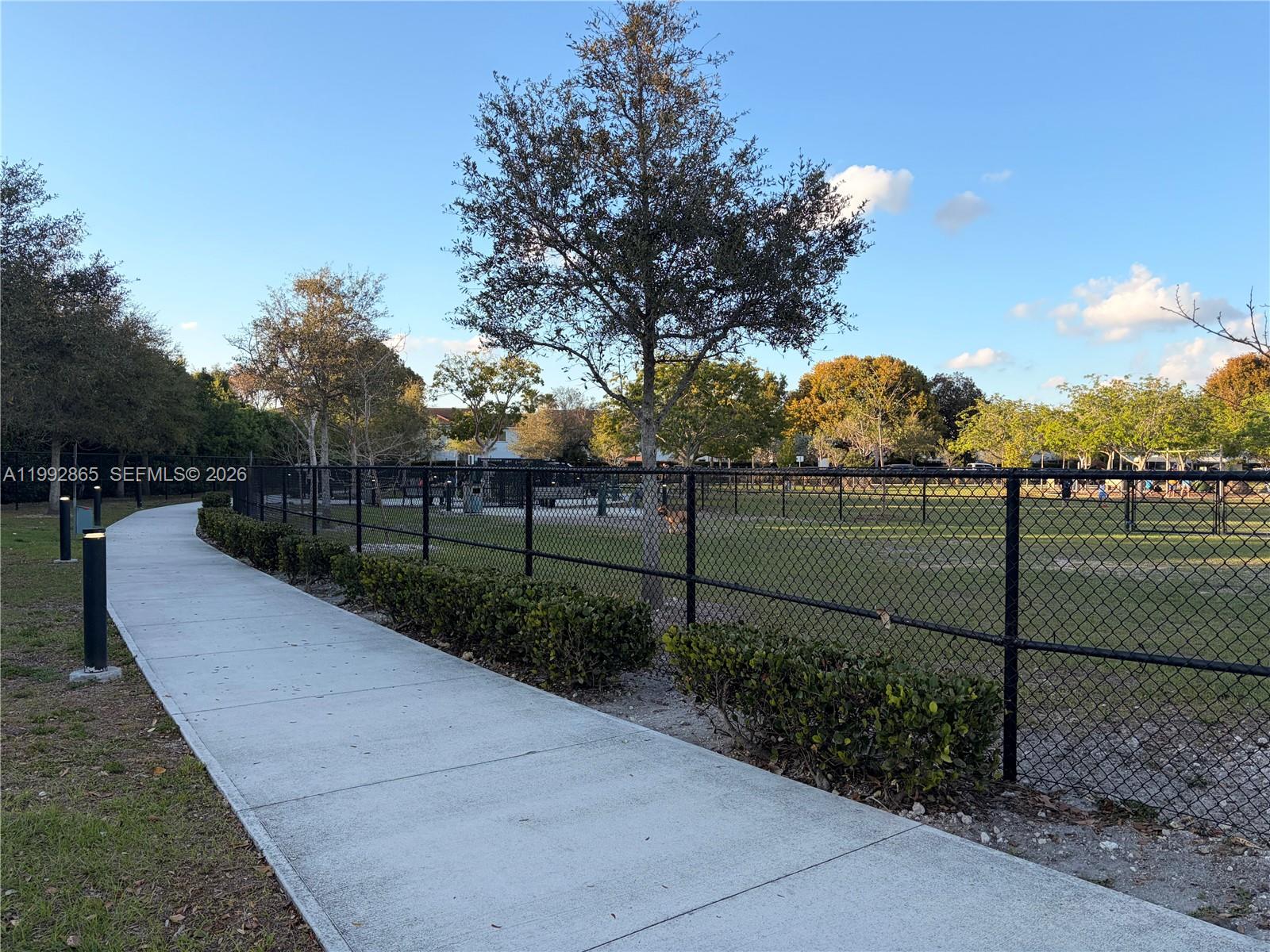 CORAL LAKES KINGDOM - Residential