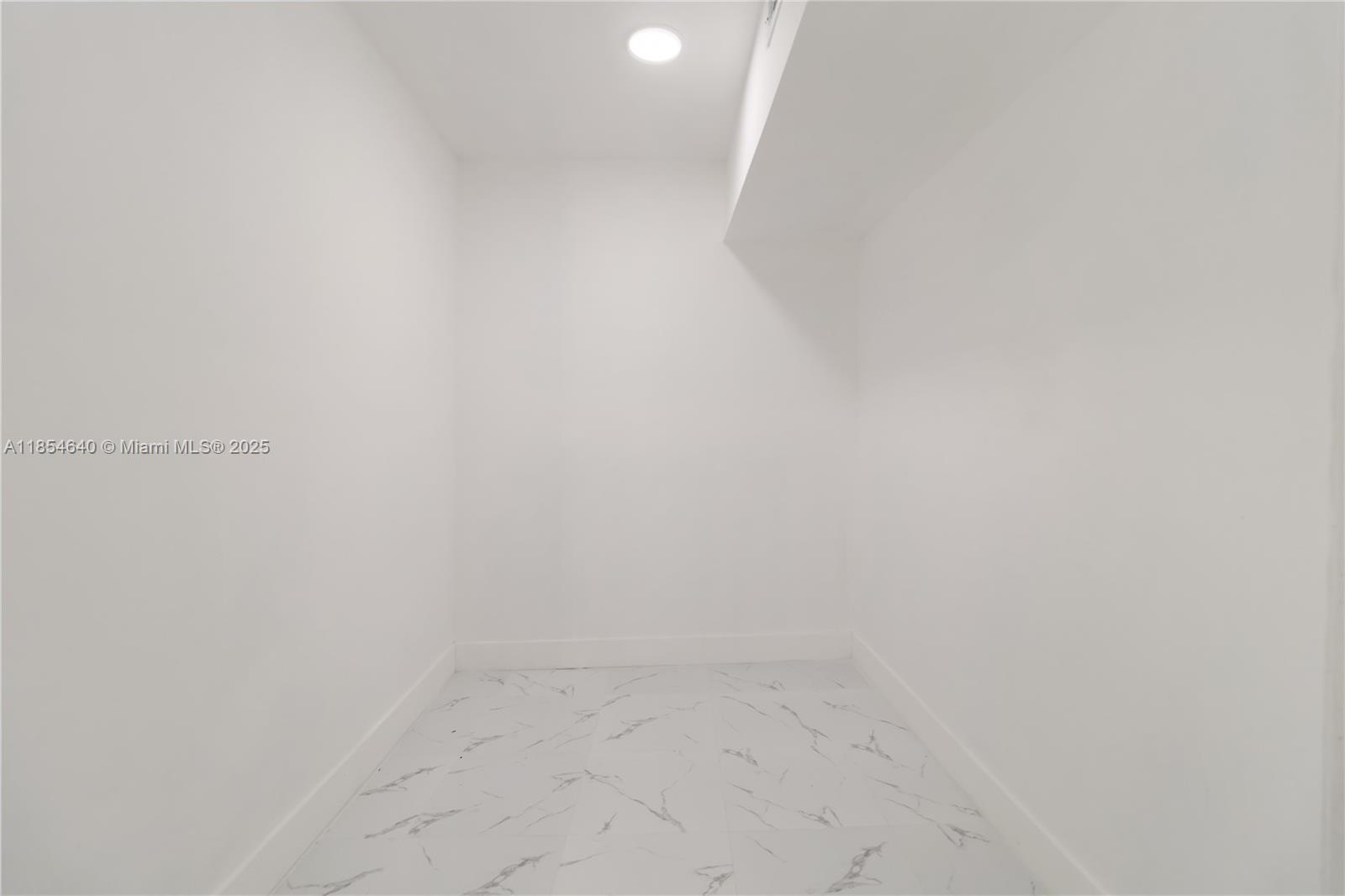 BARRINGTON ESTATES - Residential