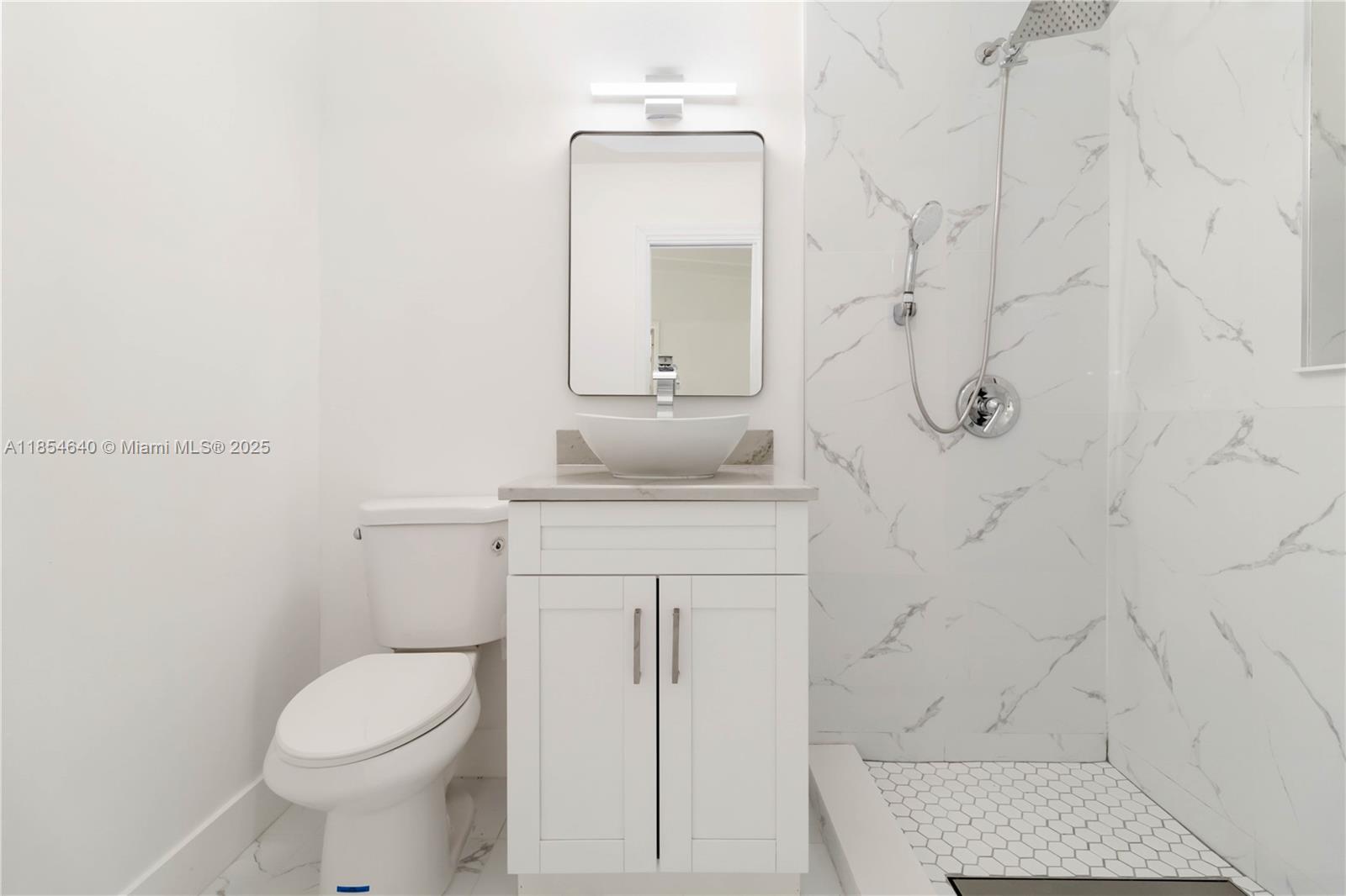 BARRINGTON ESTATES - Residential