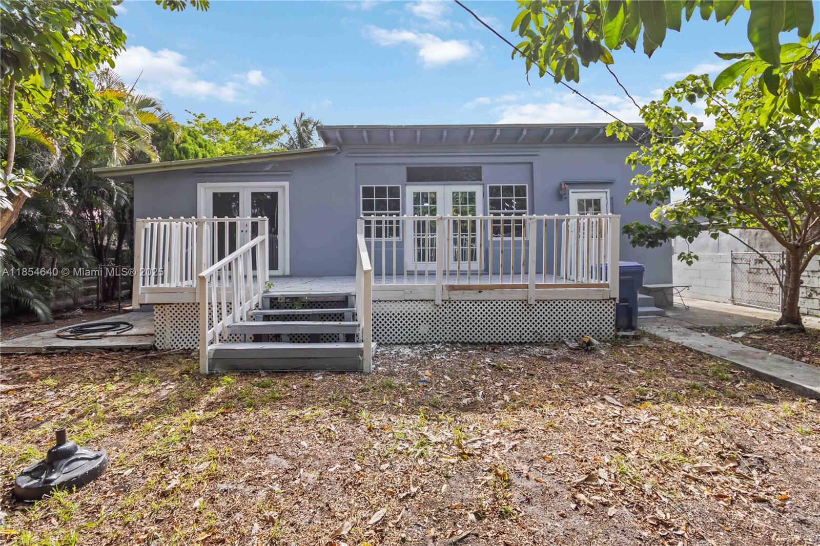 BARRINGTON ESTATES - Residential