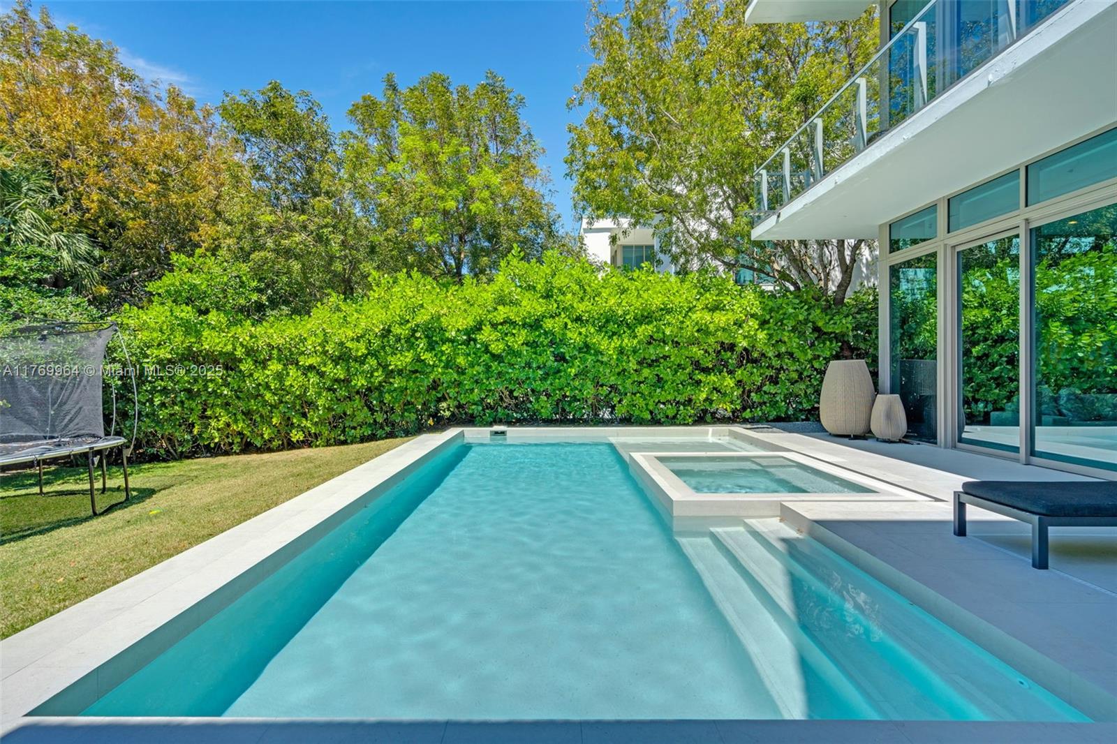 OCEANA KEY BISCAYNE CONDO - Residential