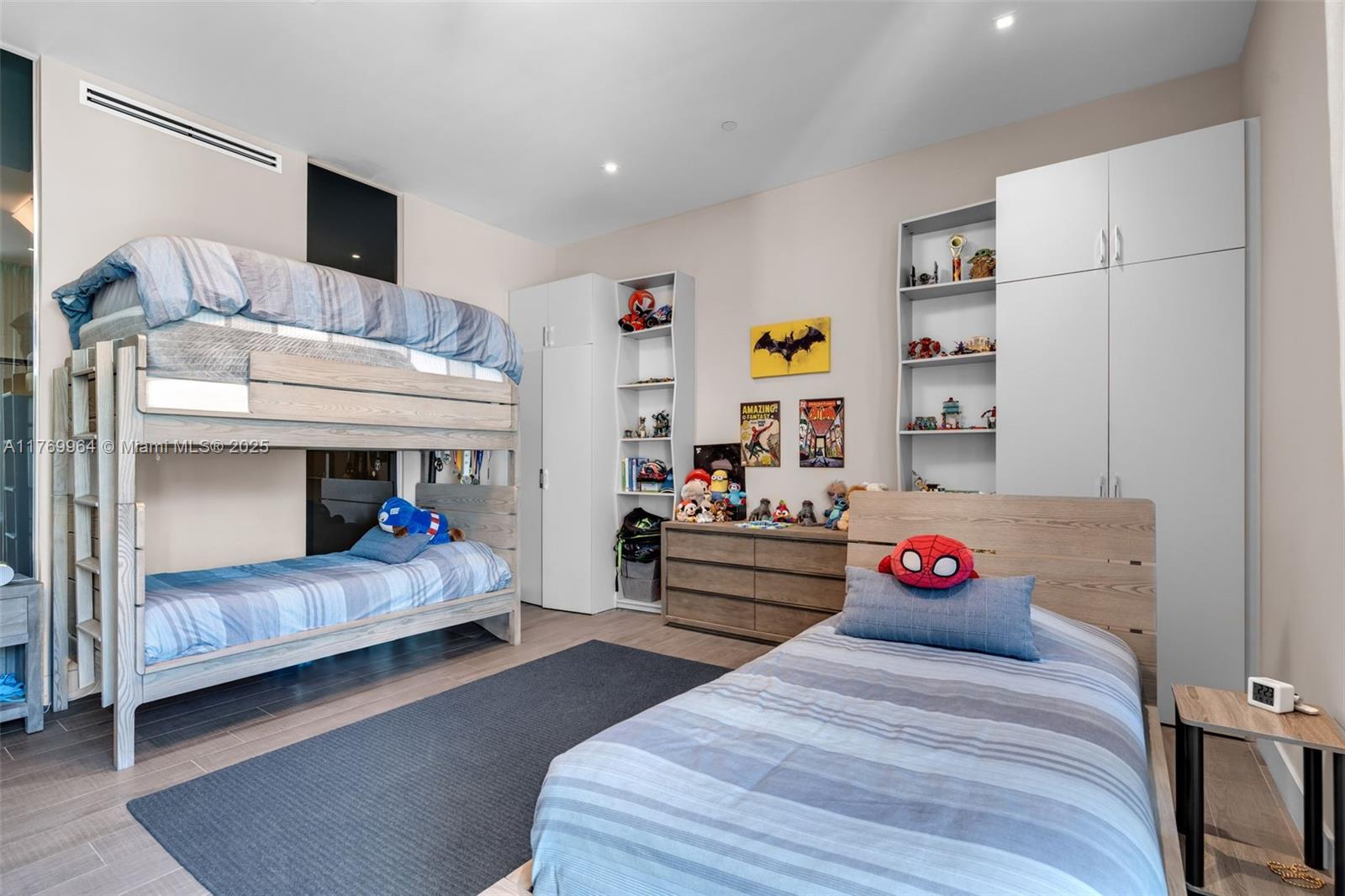 OCEANA KEY BISCAYNE CONDO - Residential