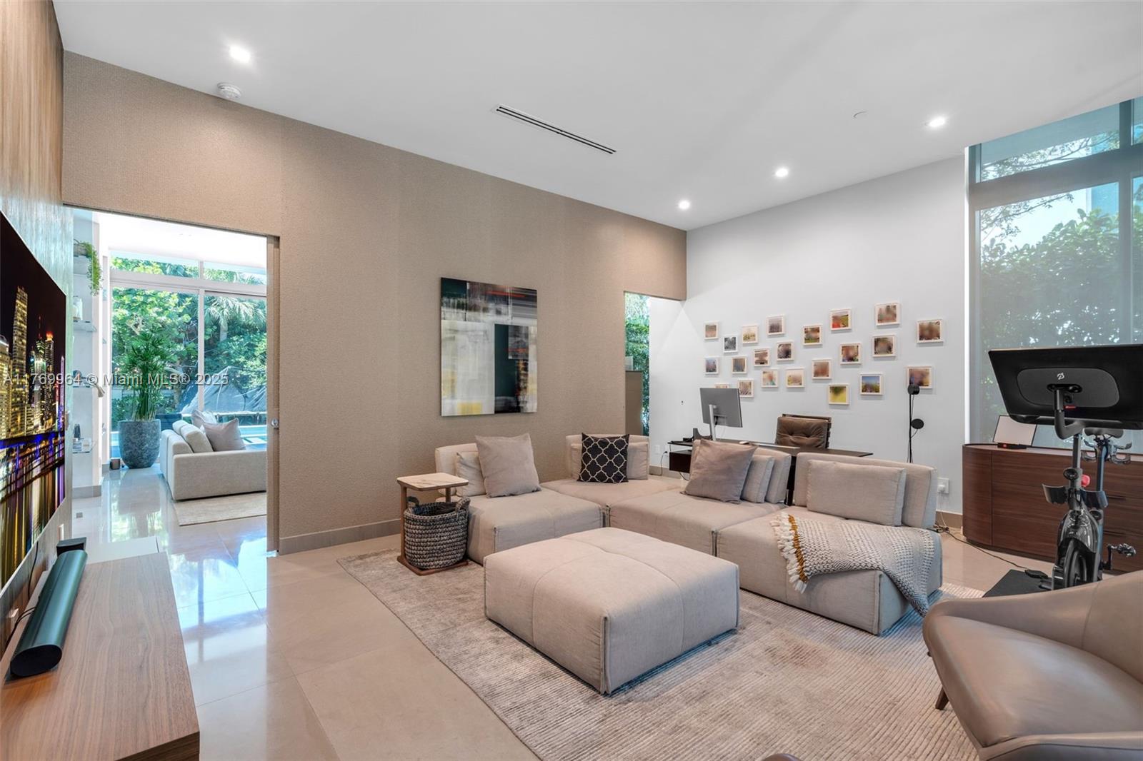OCEANA KEY BISCAYNE CONDO - Residential