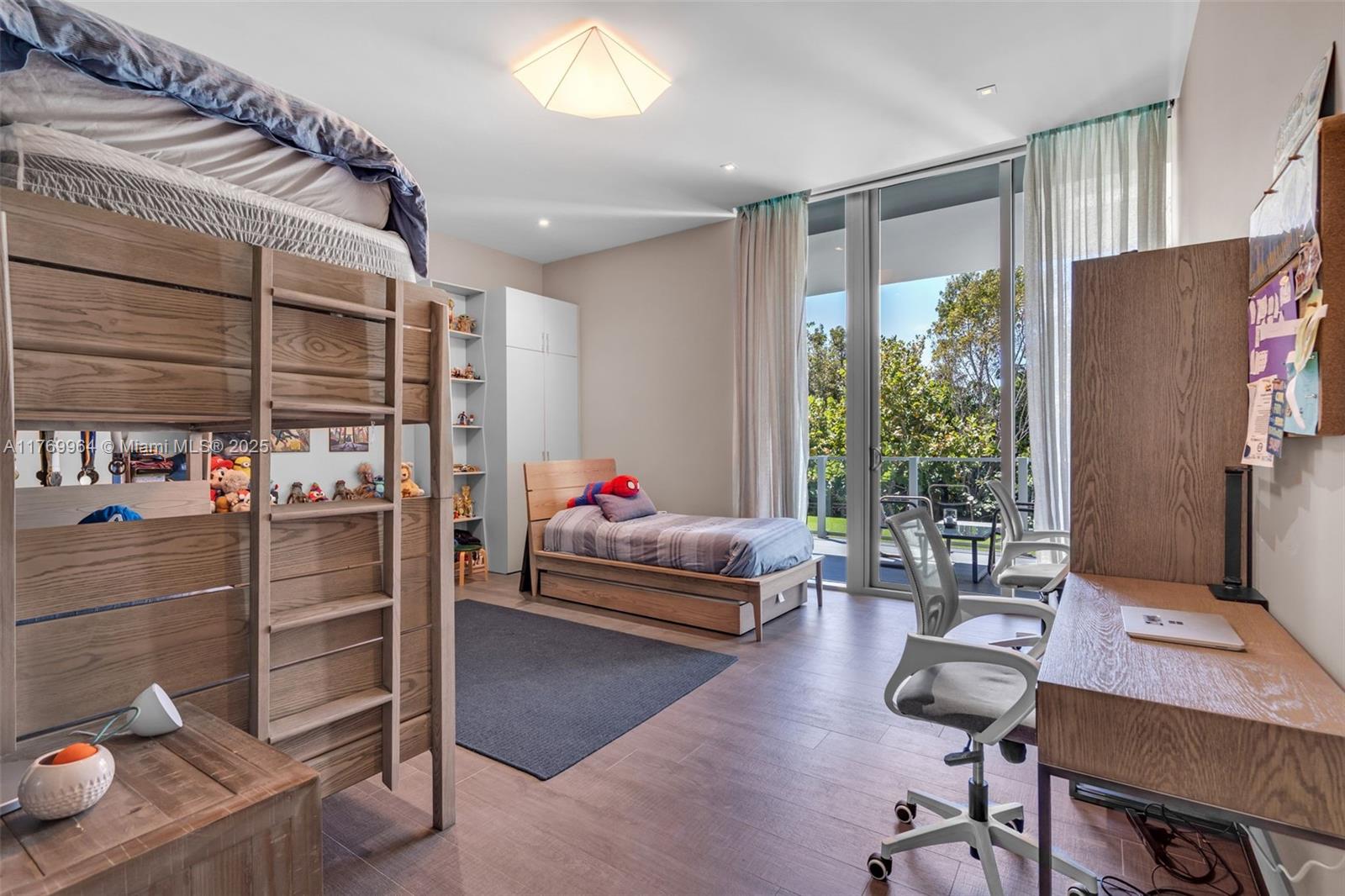 OCEANA KEY BISCAYNE CONDO - Residential