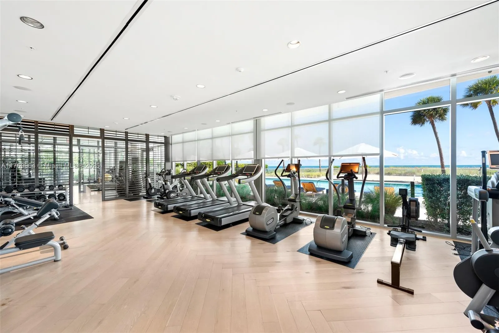 Key Biscayne, Florida 33149, United States, 5 Bedrooms Bedrooms, ,6 BathroomsBathrooms,Residential,Active,94333