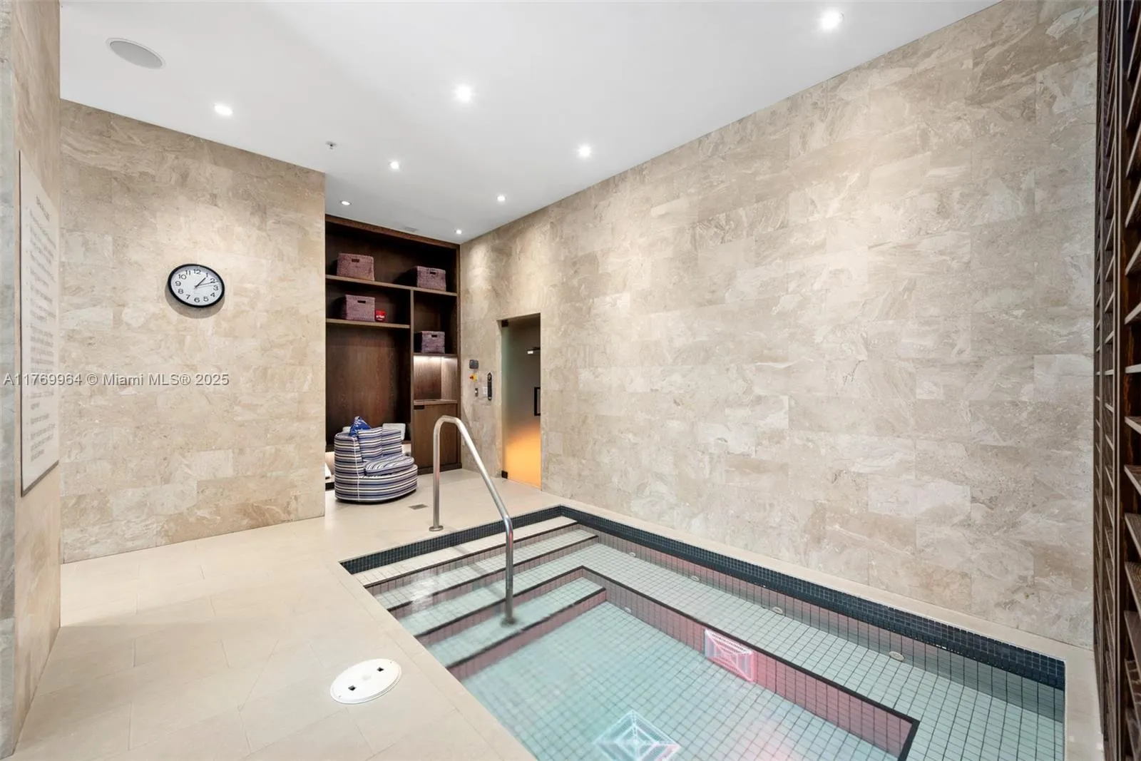 Key Biscayne, Florida 33149, United States, 5 Bedrooms Bedrooms, ,6 BathroomsBathrooms,Residential,Active,94333