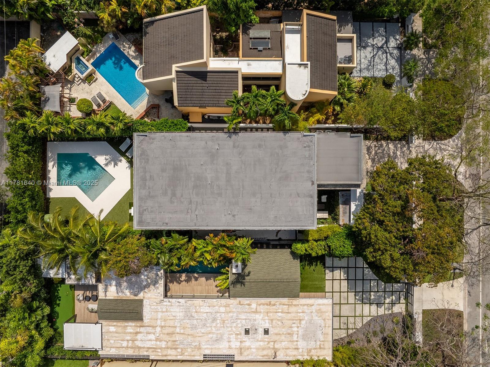 BRICKELLS FLAGLER - Residential