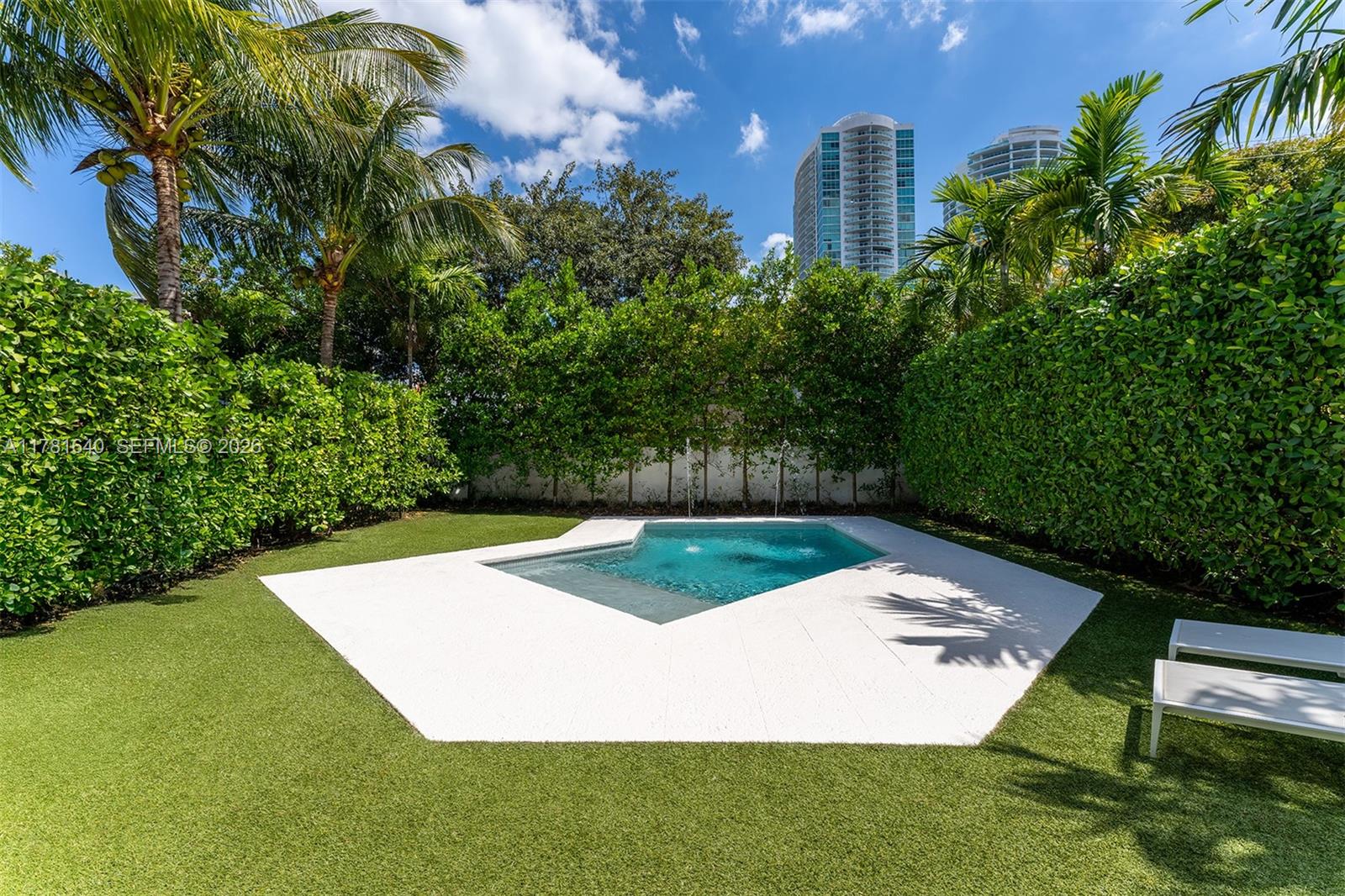 BRICKELLS FLAGLER - Residential