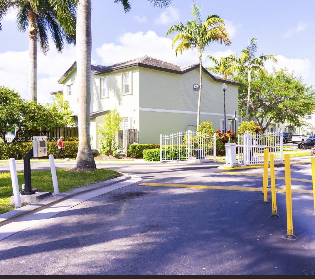FIJI CONDO NO 2 - Residential