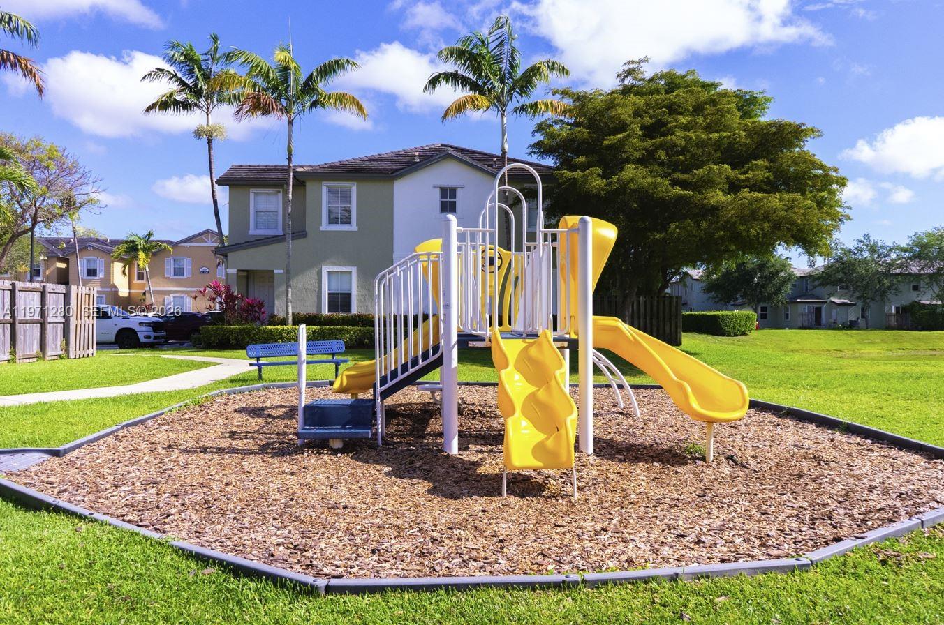 FIJI CONDO NO 2 - Residential