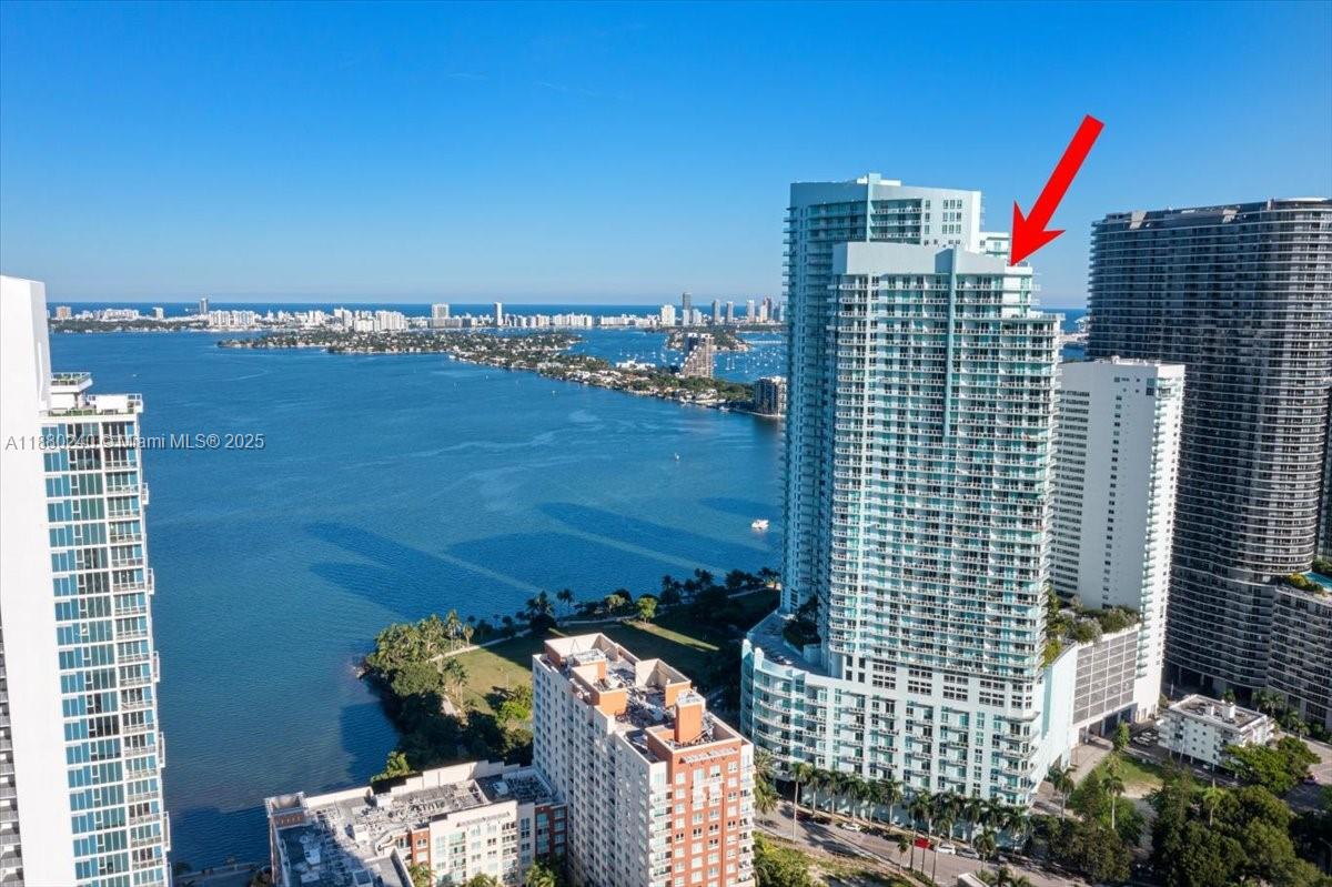 QUANTUM ON THE BAY CONDO - Residential