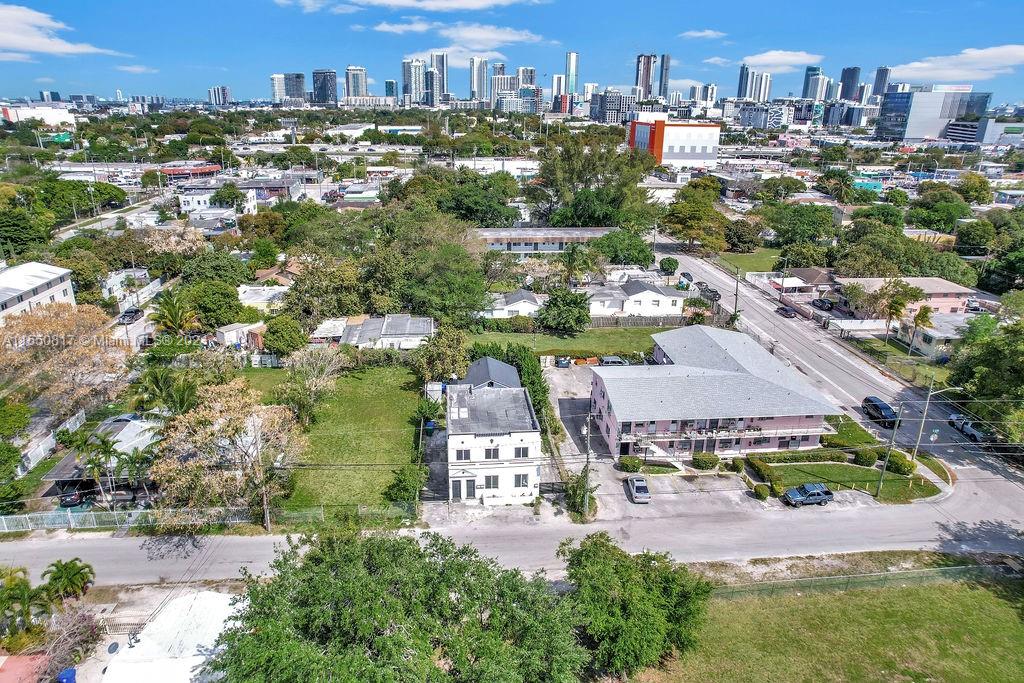 DE LEON PARK - Residential Income