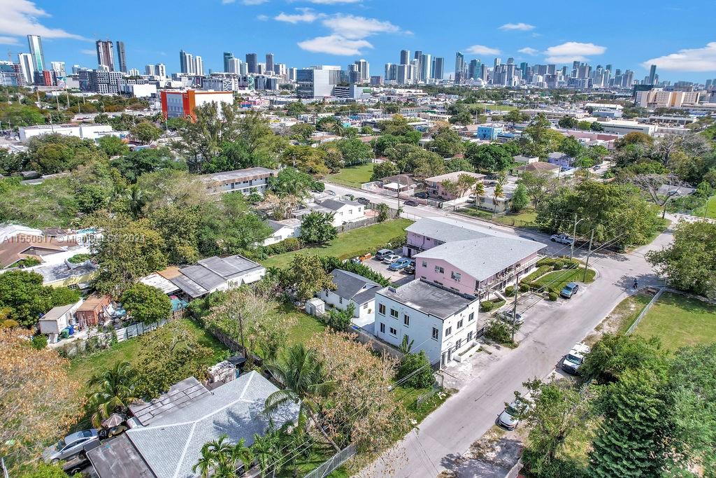 DE LEON PARK - Residential Income