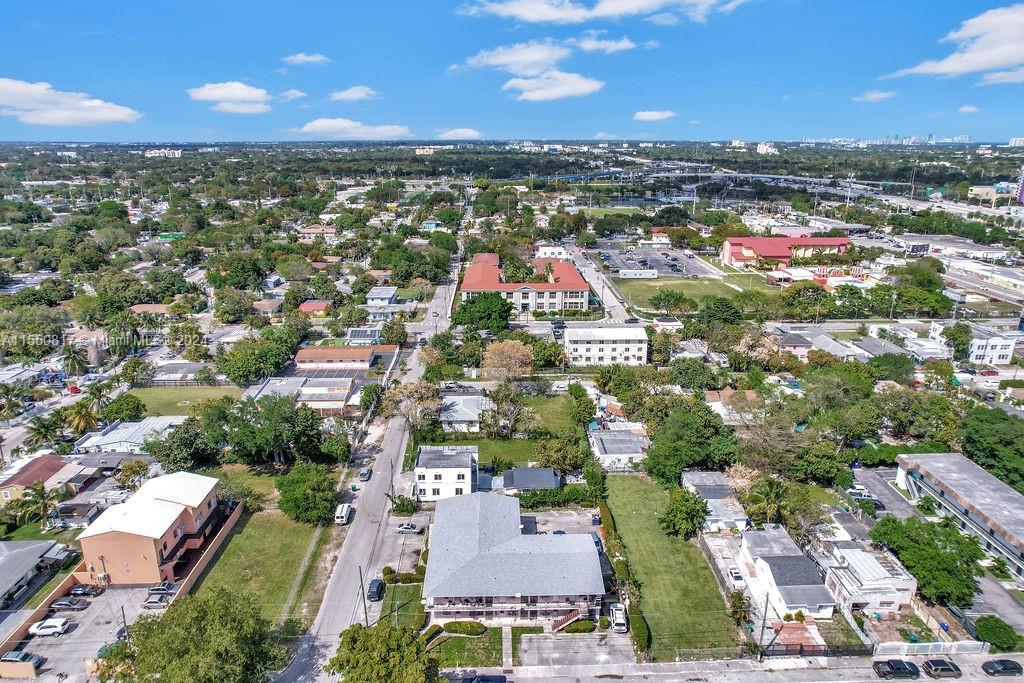 DE LEON PARK - Residential Income