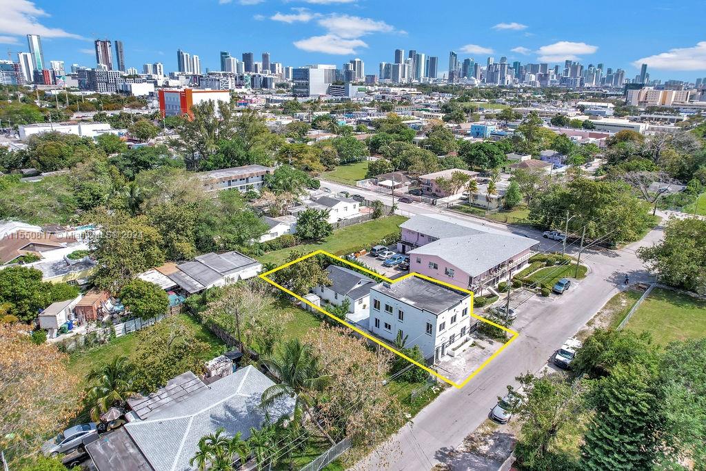 DE LEON PARK - Residential Income