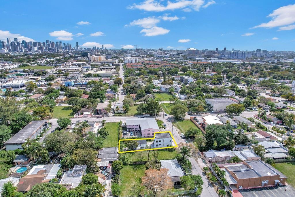 DE LEON PARK - Residential Income