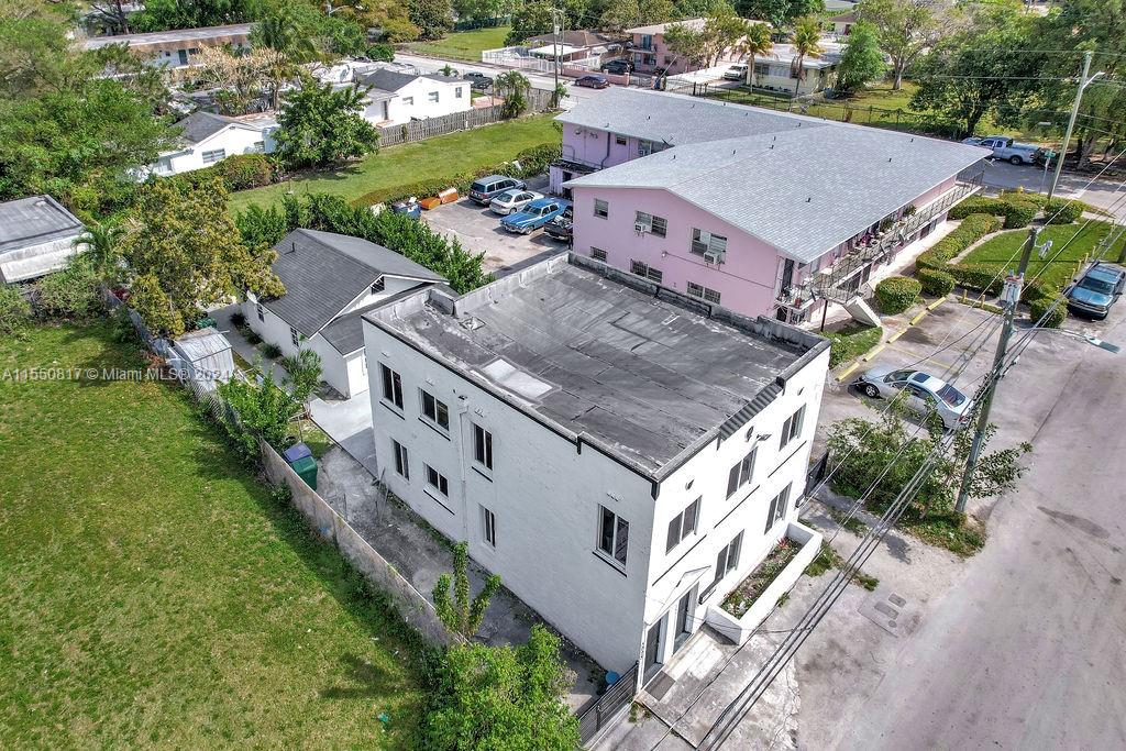DE LEON PARK - Residential Income