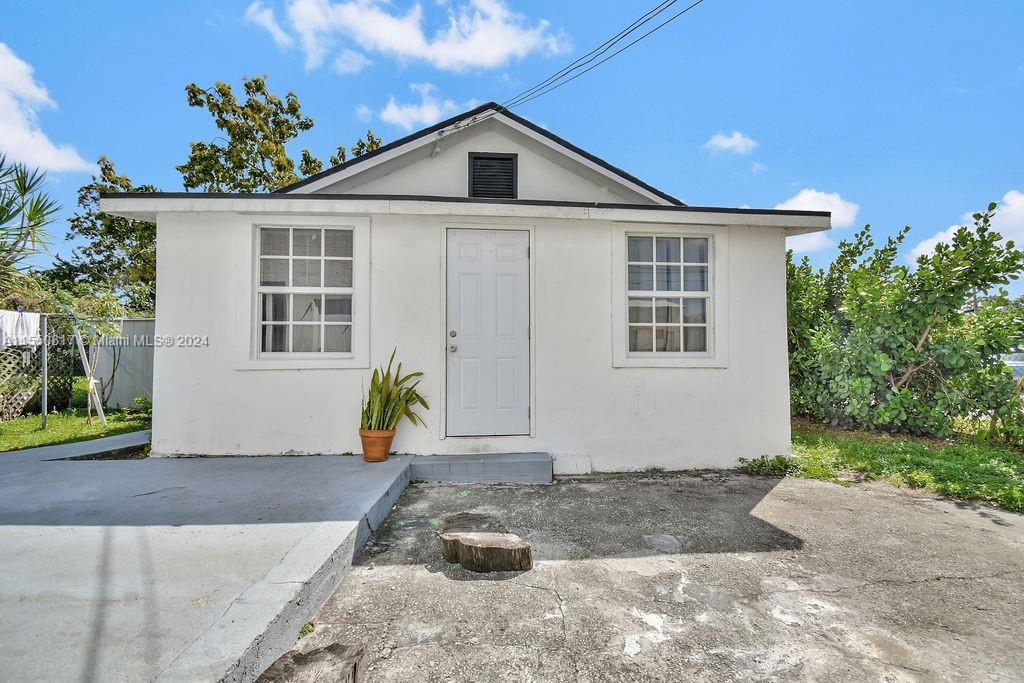 DE LEON PARK - Residential Income