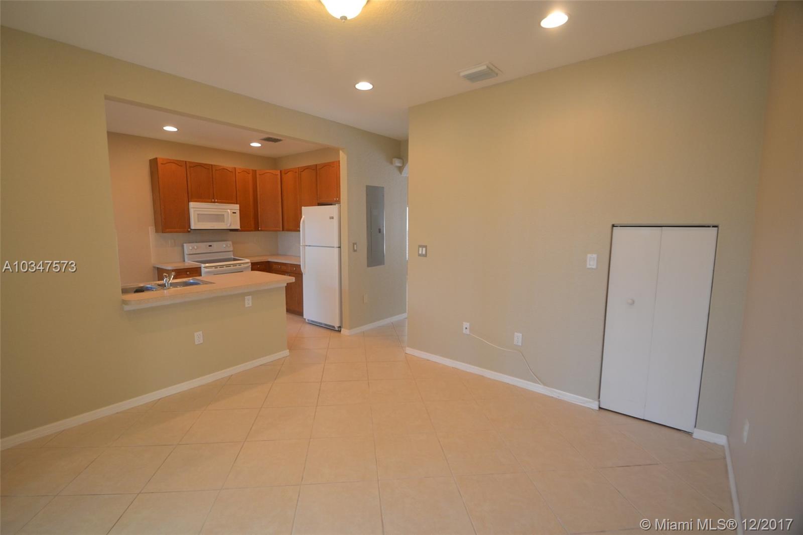 MONTEREY BAY PUD - Residential Lease