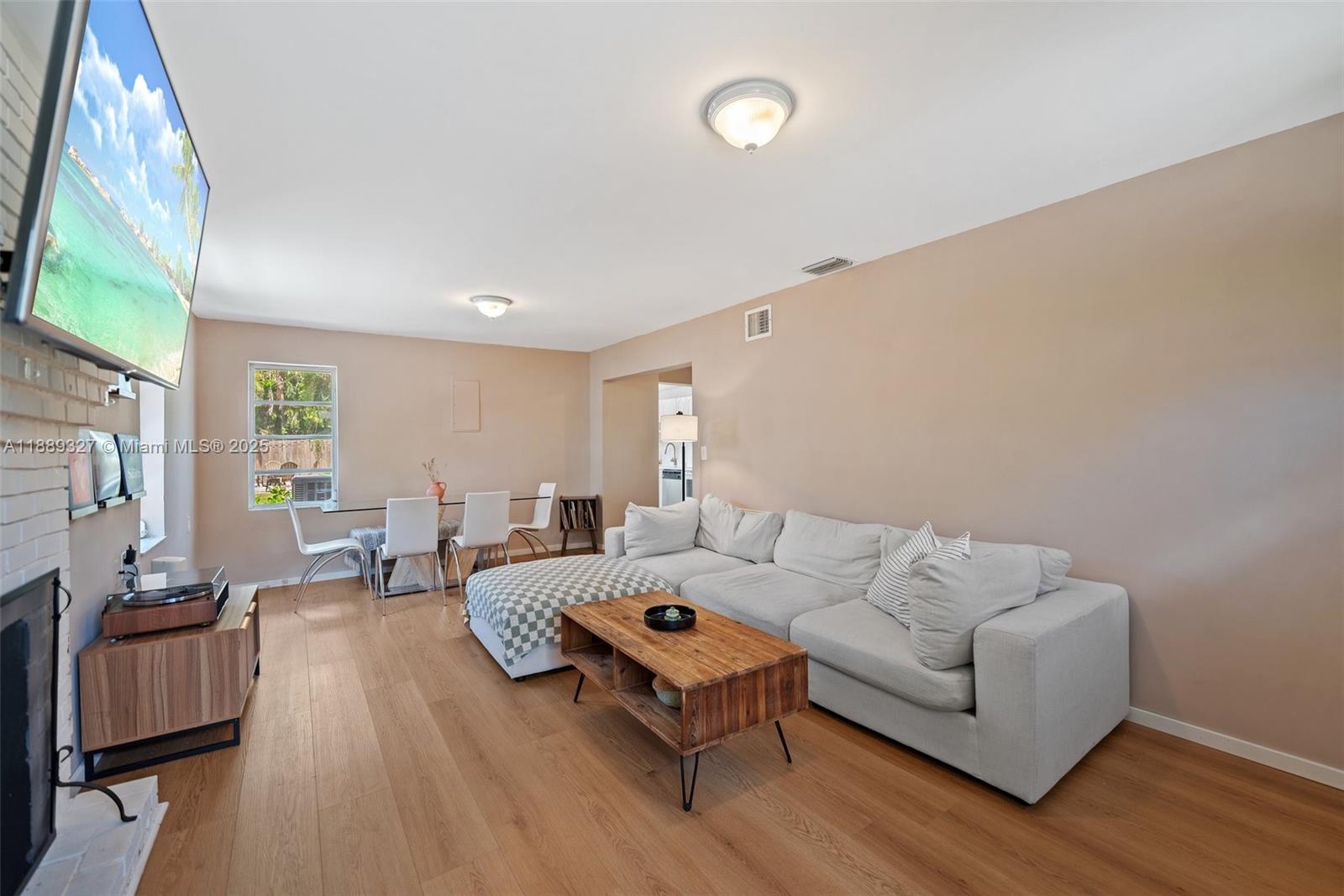 RELLAND PARK - Residential