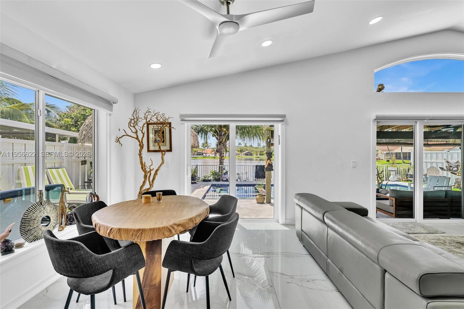 BANYAN OAKRIDGE PLAT - Residential