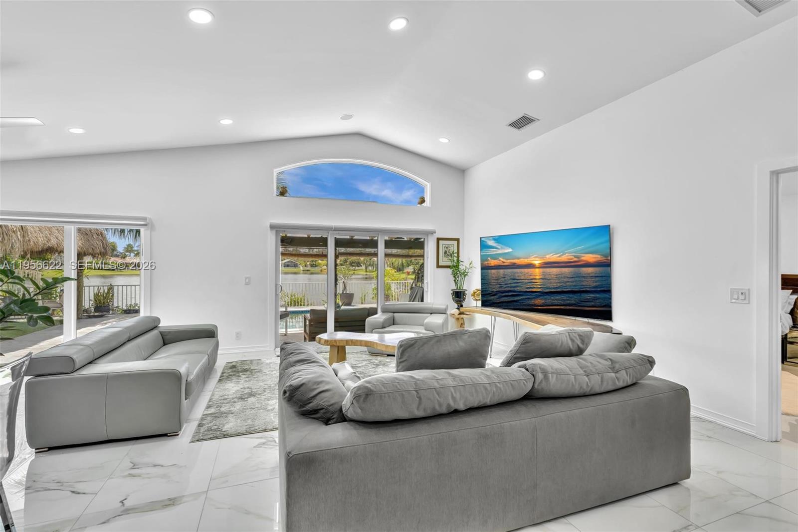 BANYAN OAKRIDGE PLAT - Residential