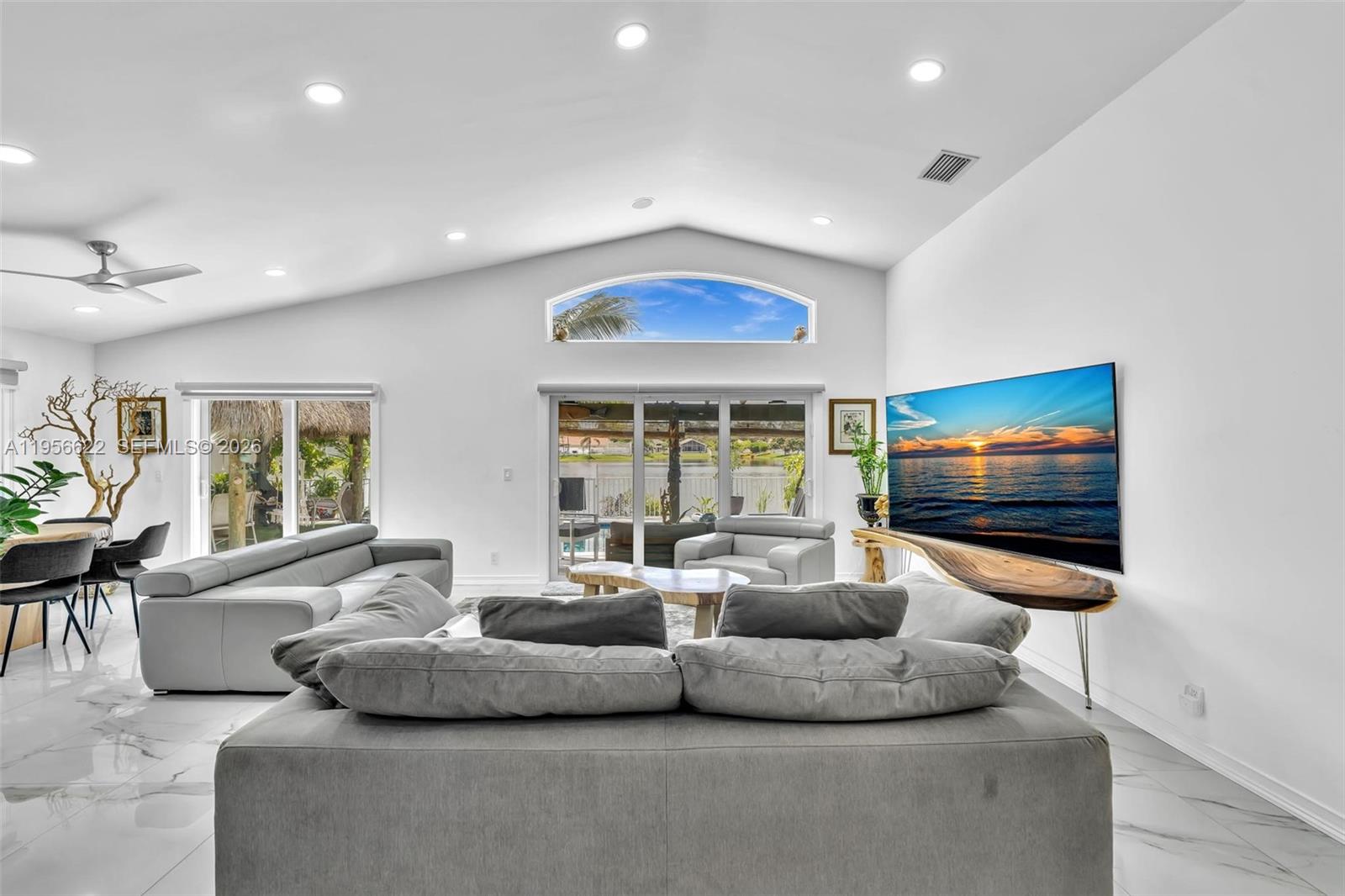 BANYAN OAKRIDGE PLAT - Residential