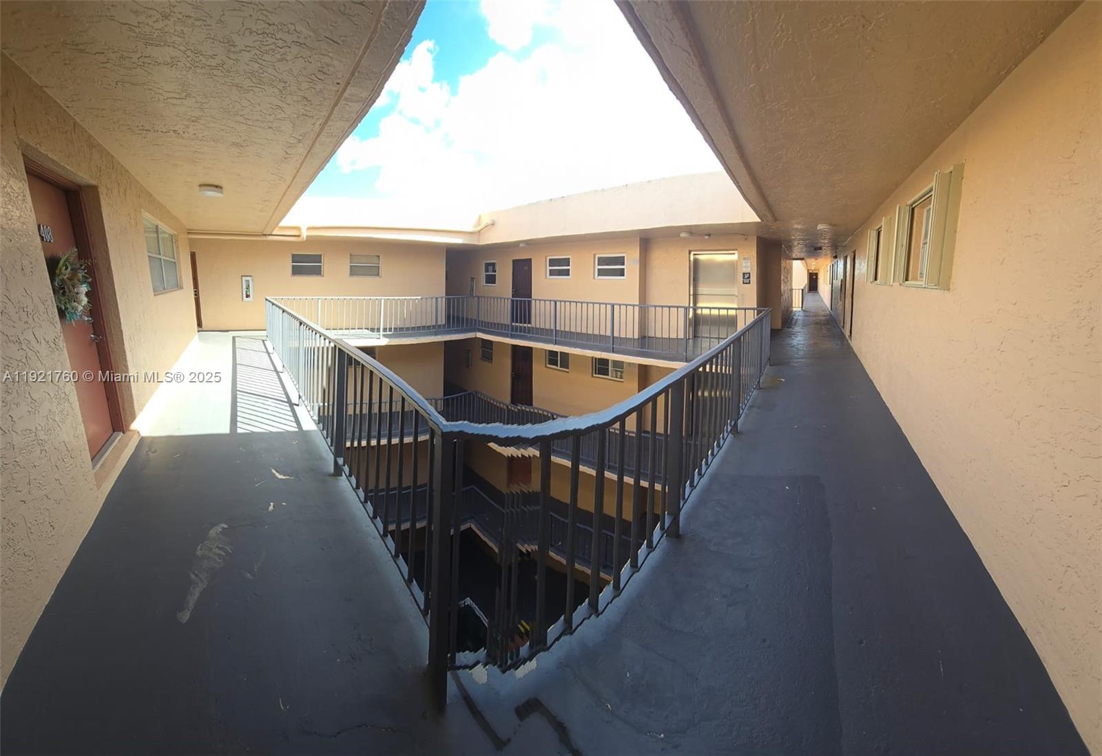 RAMBLEWOOD CONDO C - Residential