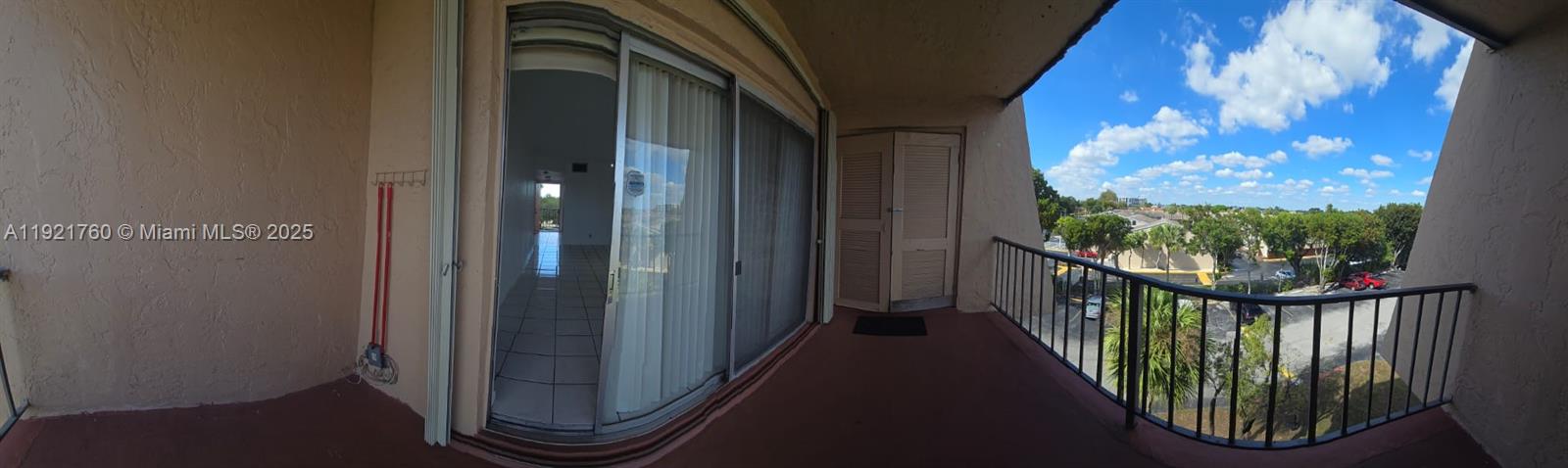 RAMBLEWOOD CONDO C - Residential