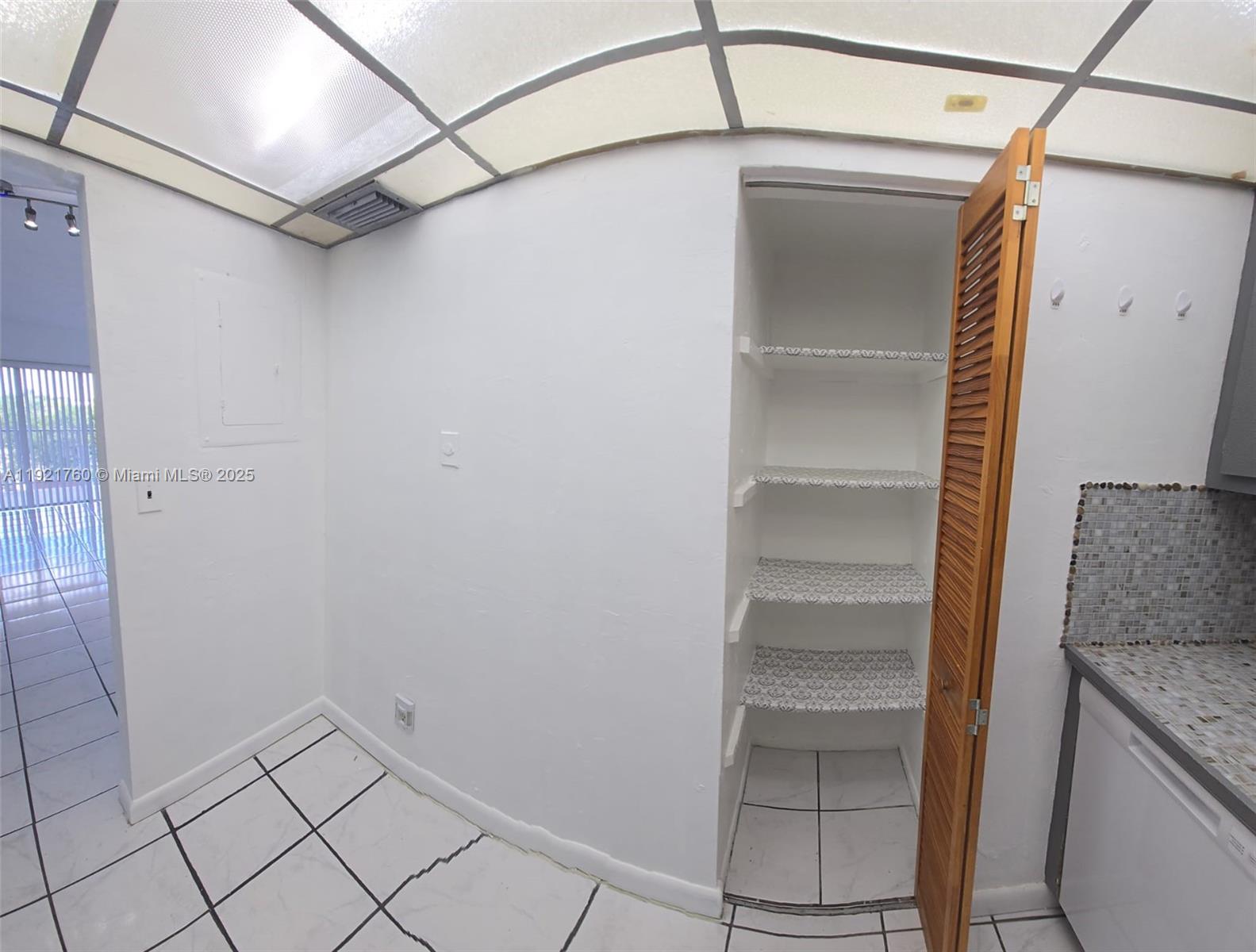 RAMBLEWOOD CONDO C - Residential