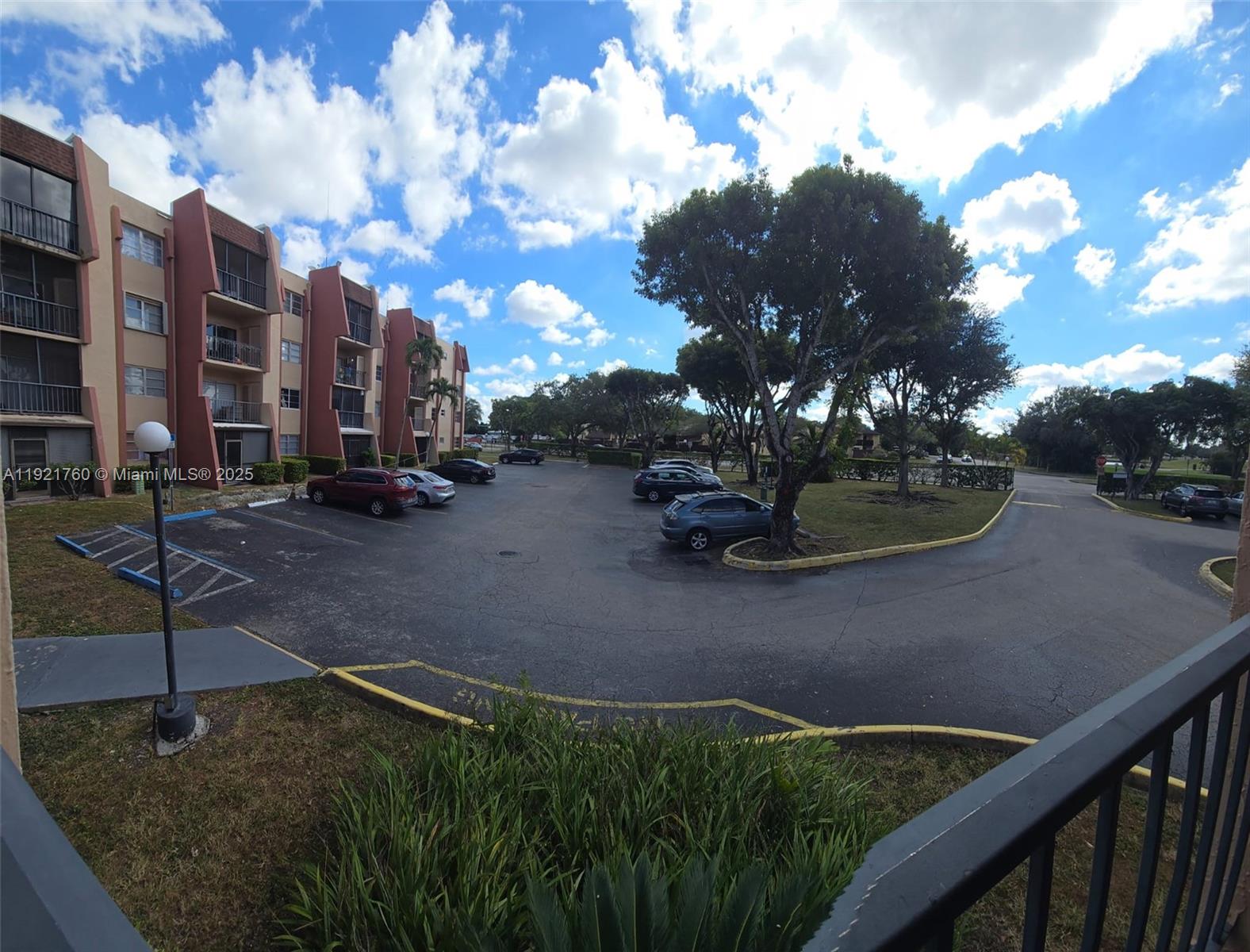 RAMBLEWOOD CONDO C - Residential