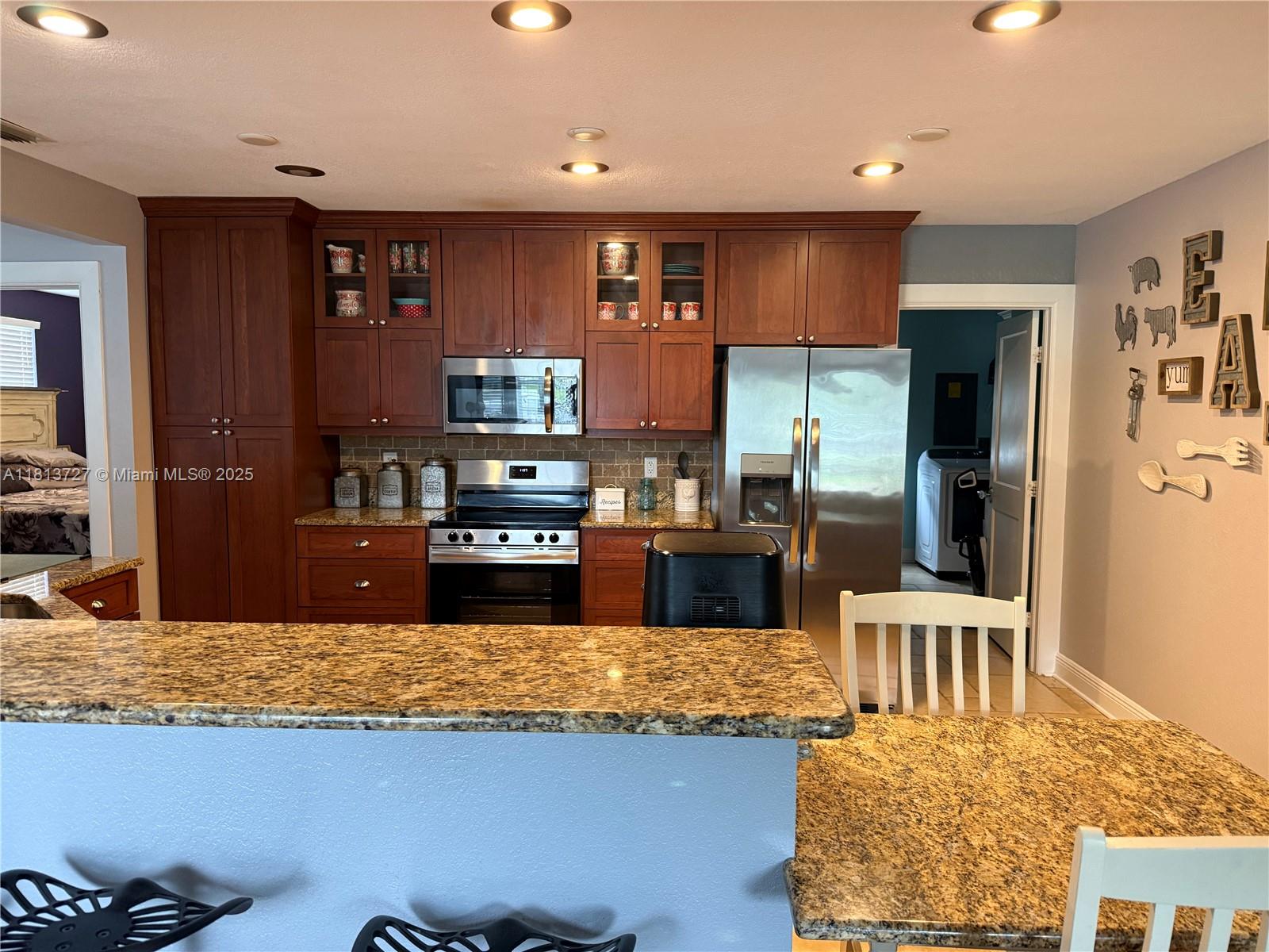 View photos, virtual tours, details... 416 N Deane Duff Ave