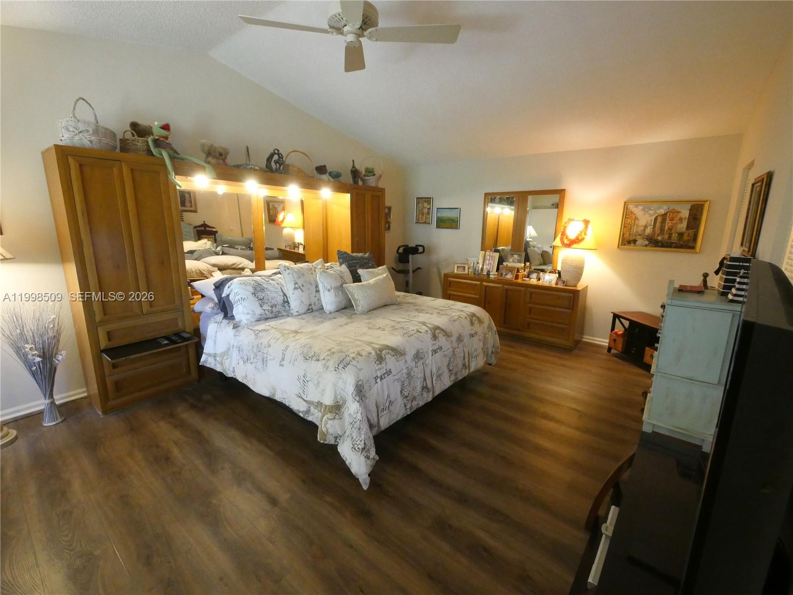 LAKES OF BOCA BARWOOD 1 - Residential