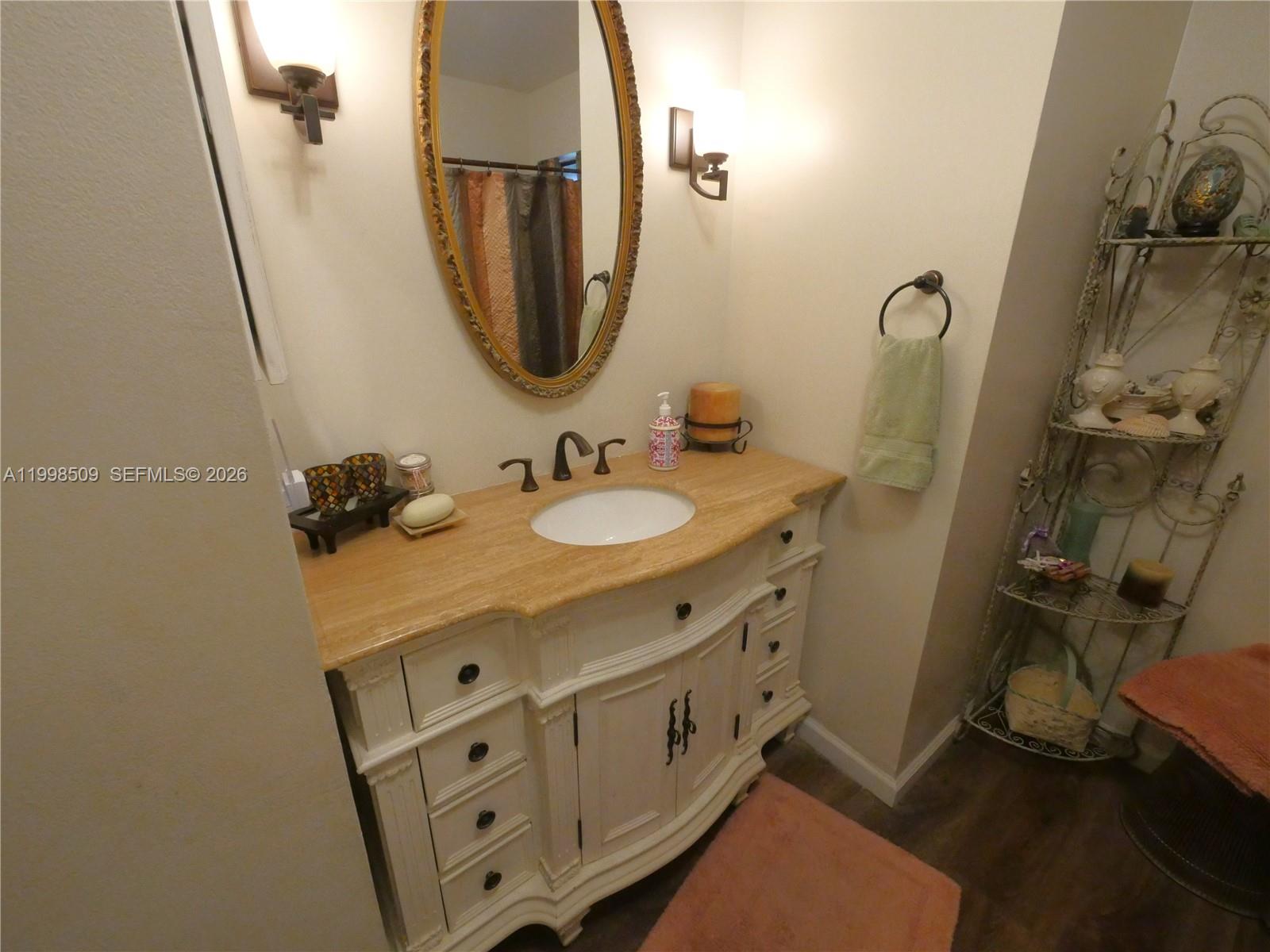 LAKES OF BOCA BARWOOD 1 - Residential