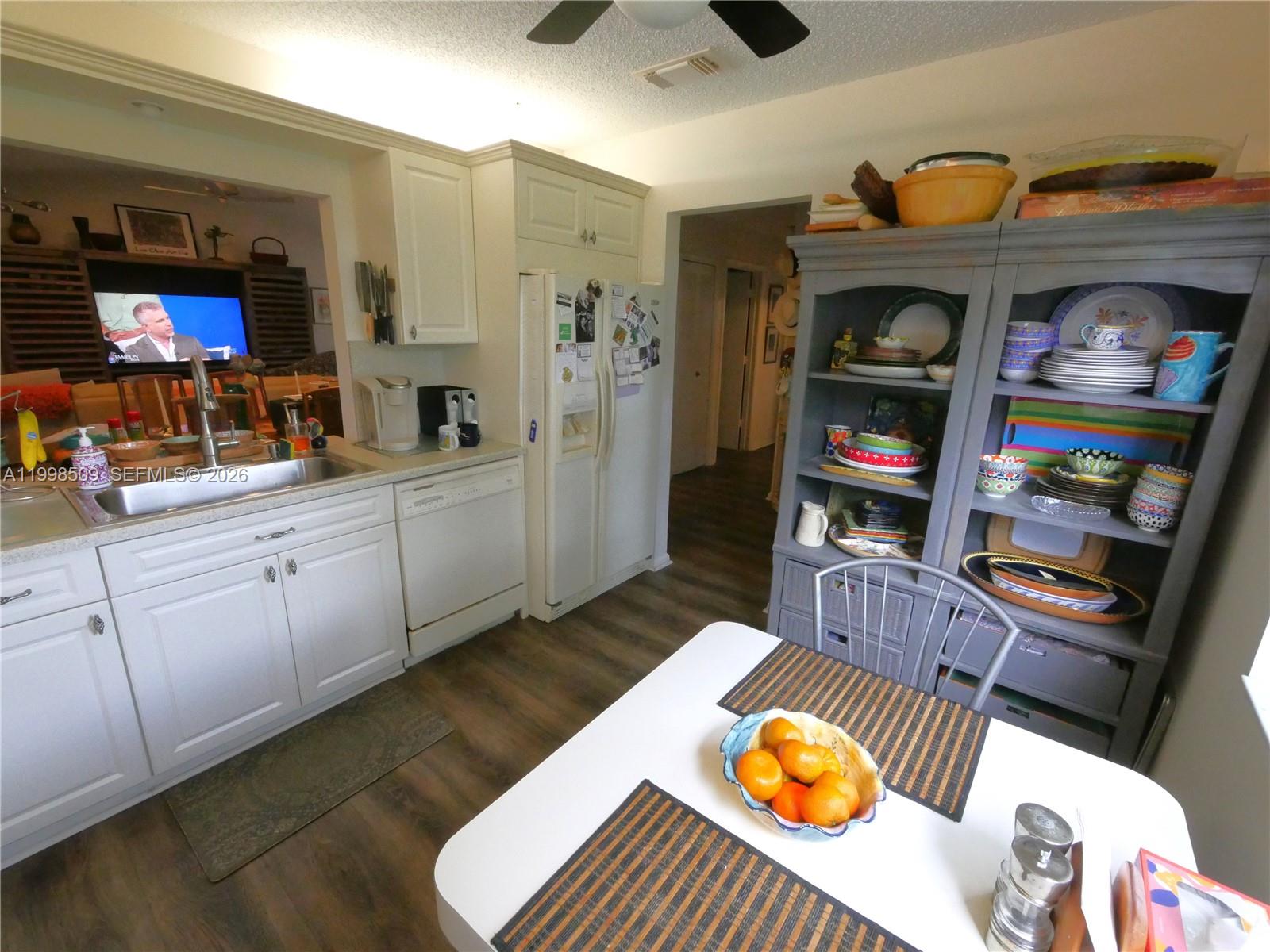 LAKES OF BOCA BARWOOD 1 - Residential