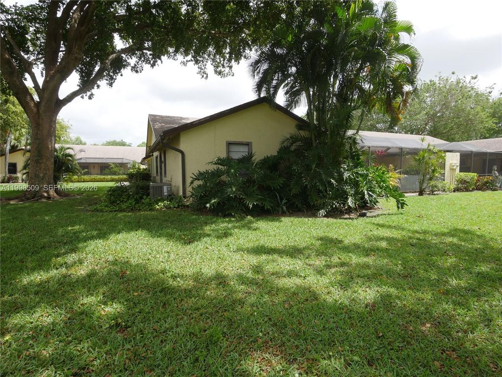 Photo of 23359 W Barlake Dr, Boca Raton, FL 33433 (MLS # A11998509)