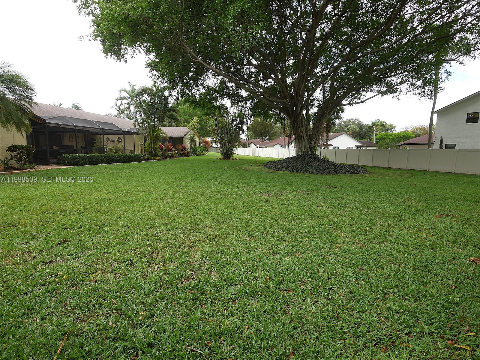 LAKES OF BOCA BARWOOD 1 - Residential