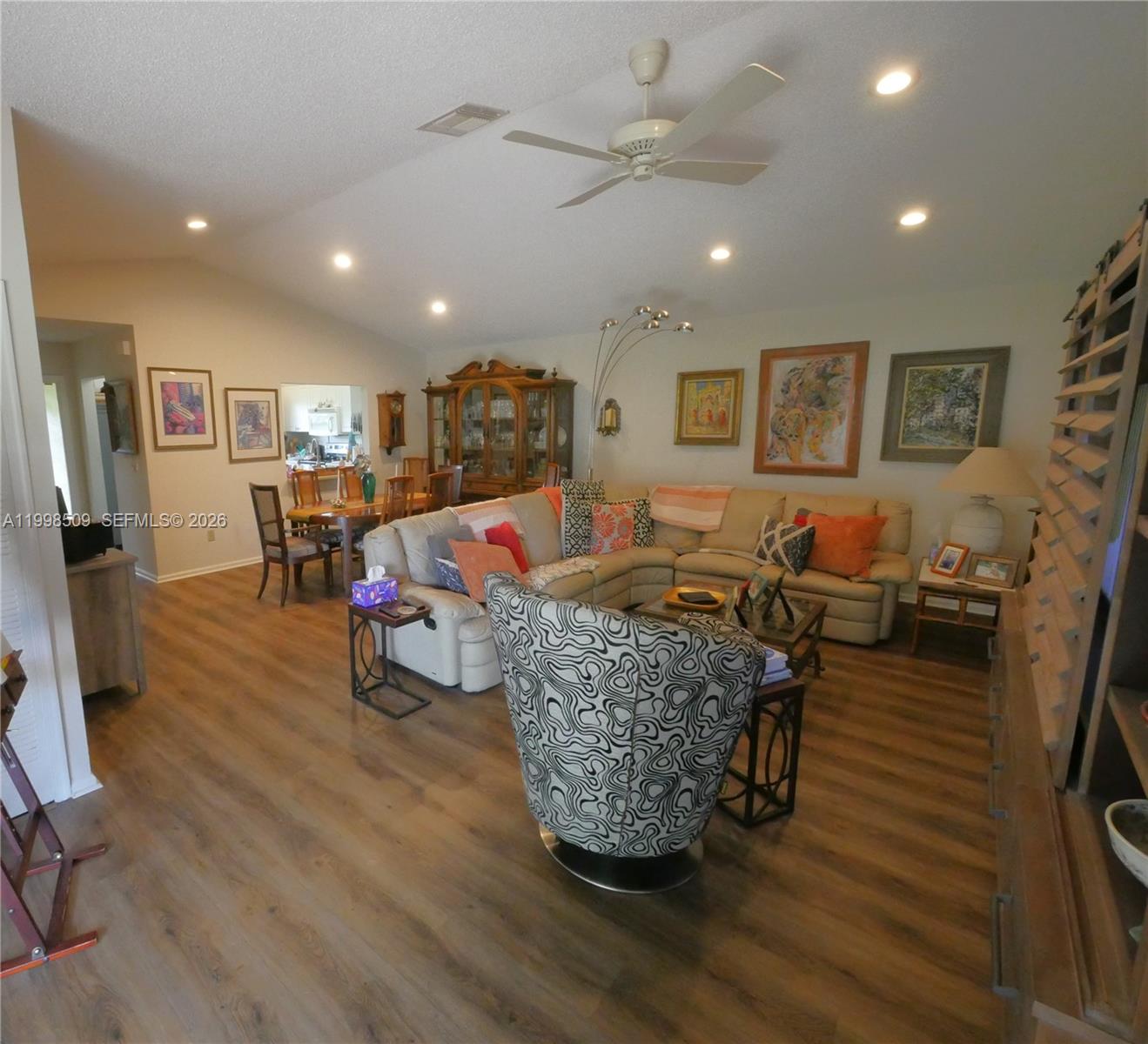 LAKES OF BOCA BARWOOD 1 - Residential