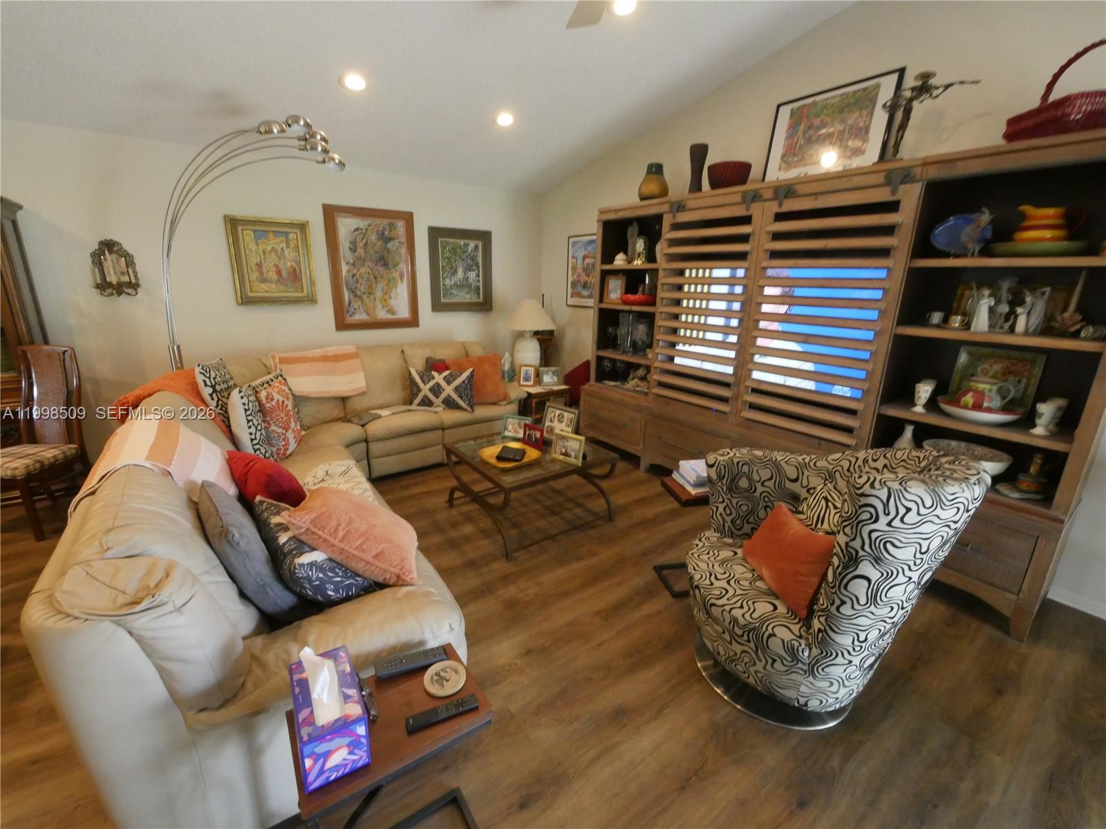 LAKES OF BOCA BARWOOD 1 - Residential