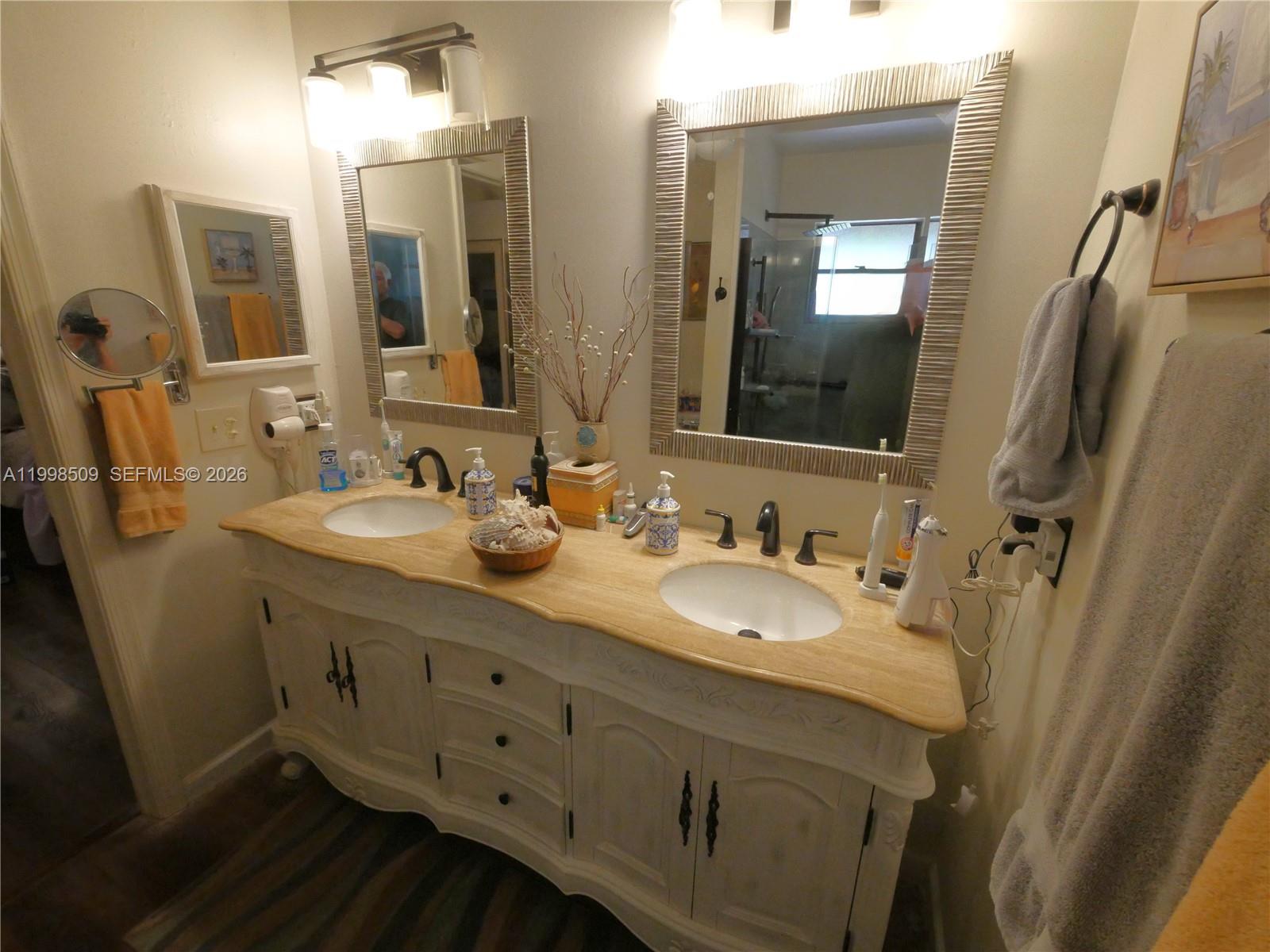 LAKES OF BOCA BARWOOD 1 - Residential