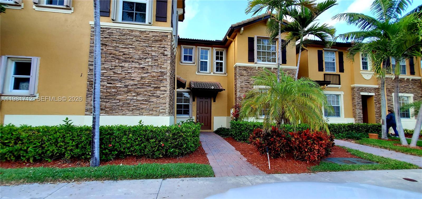 THE SHORES CONDO NO 1 - Residential Lease