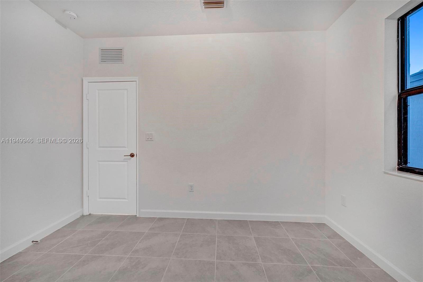 PINE VISTA - Residential