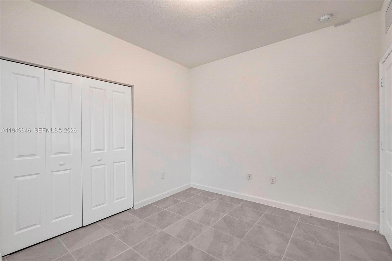 PINE VISTA - Residential