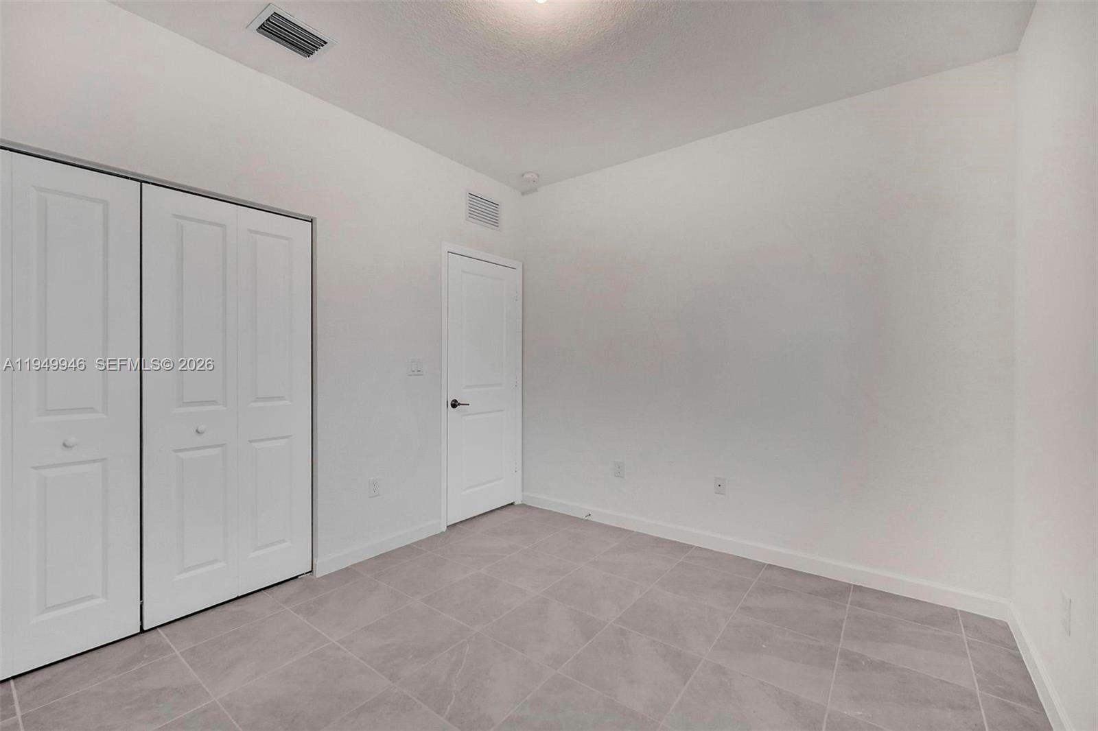 PINE VISTA - Residential